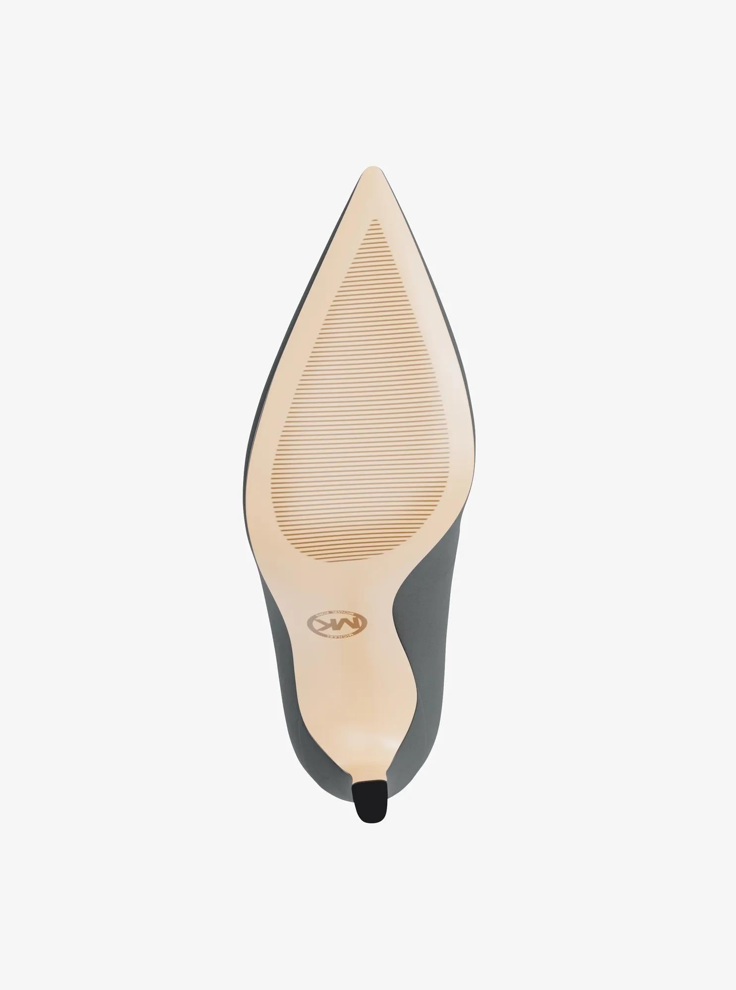 Tacones de gamuza