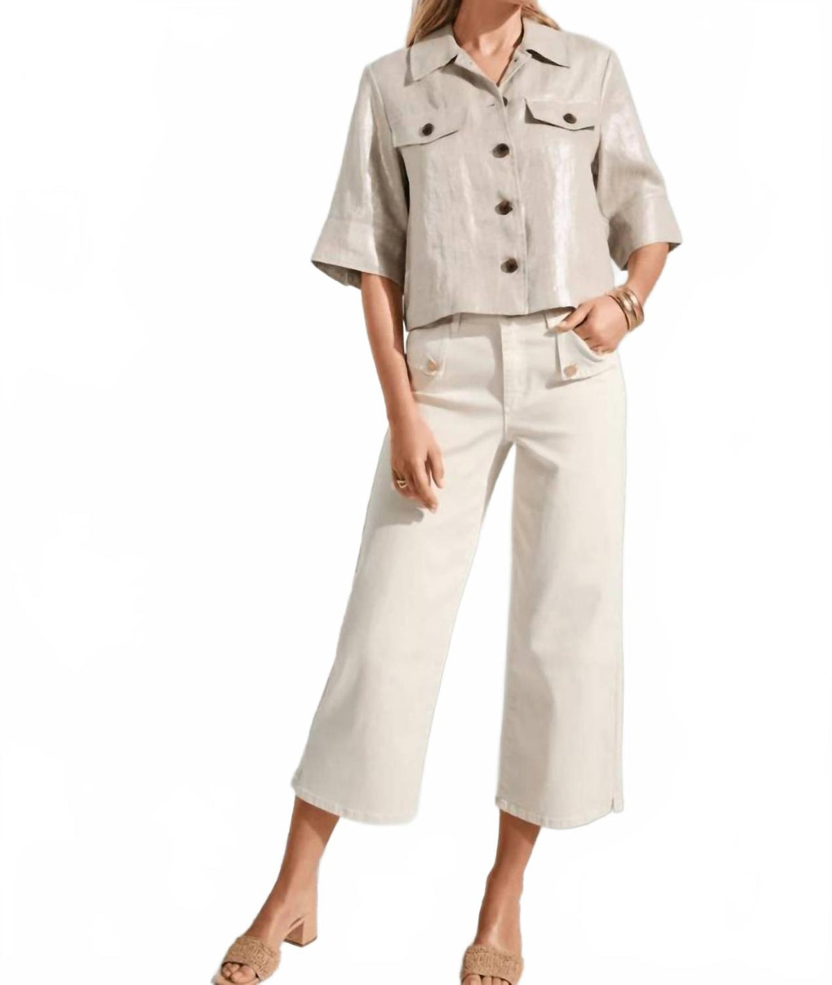 Pantalón de pierna ancha de tiro medio color beige