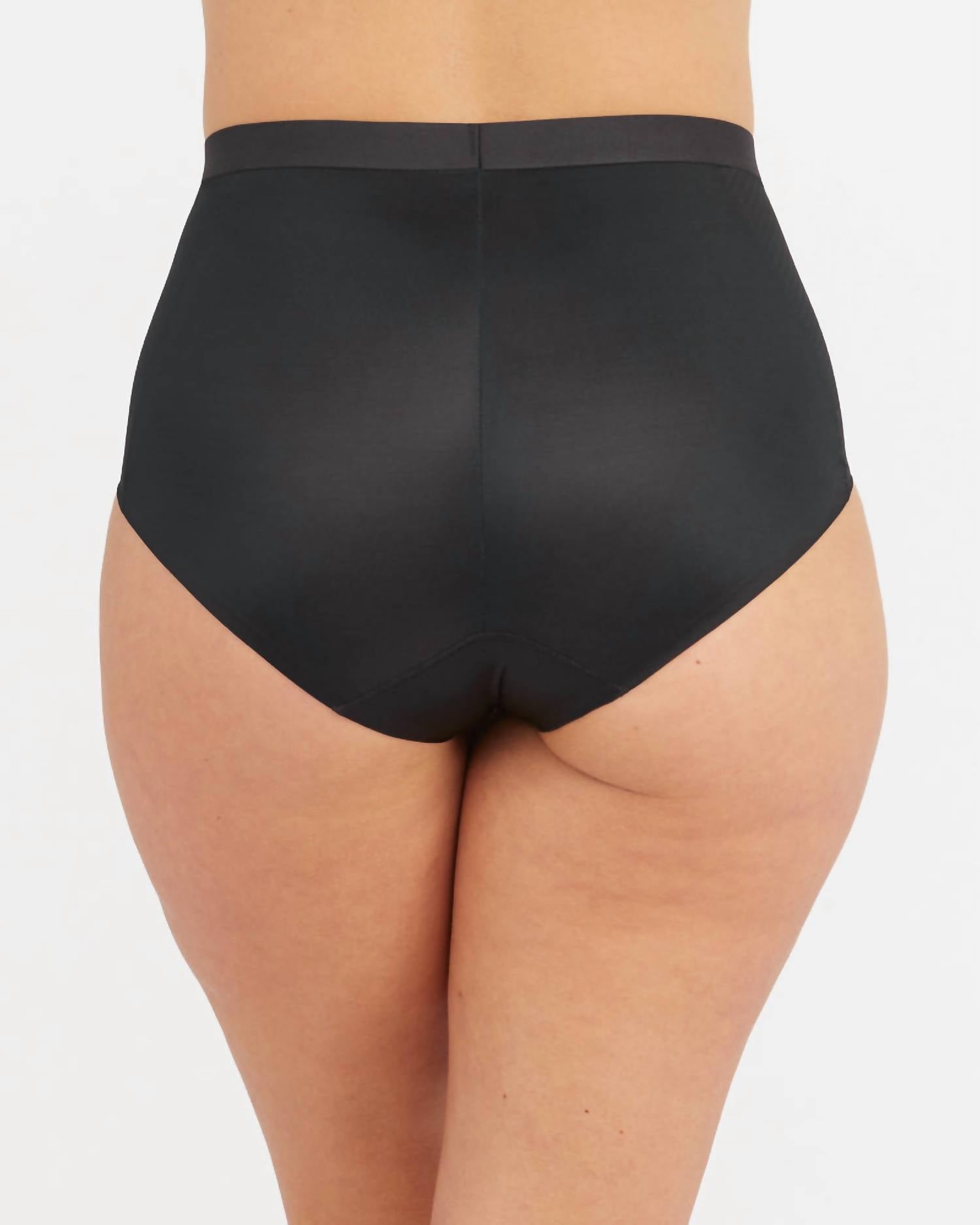 Ropa interior color negro