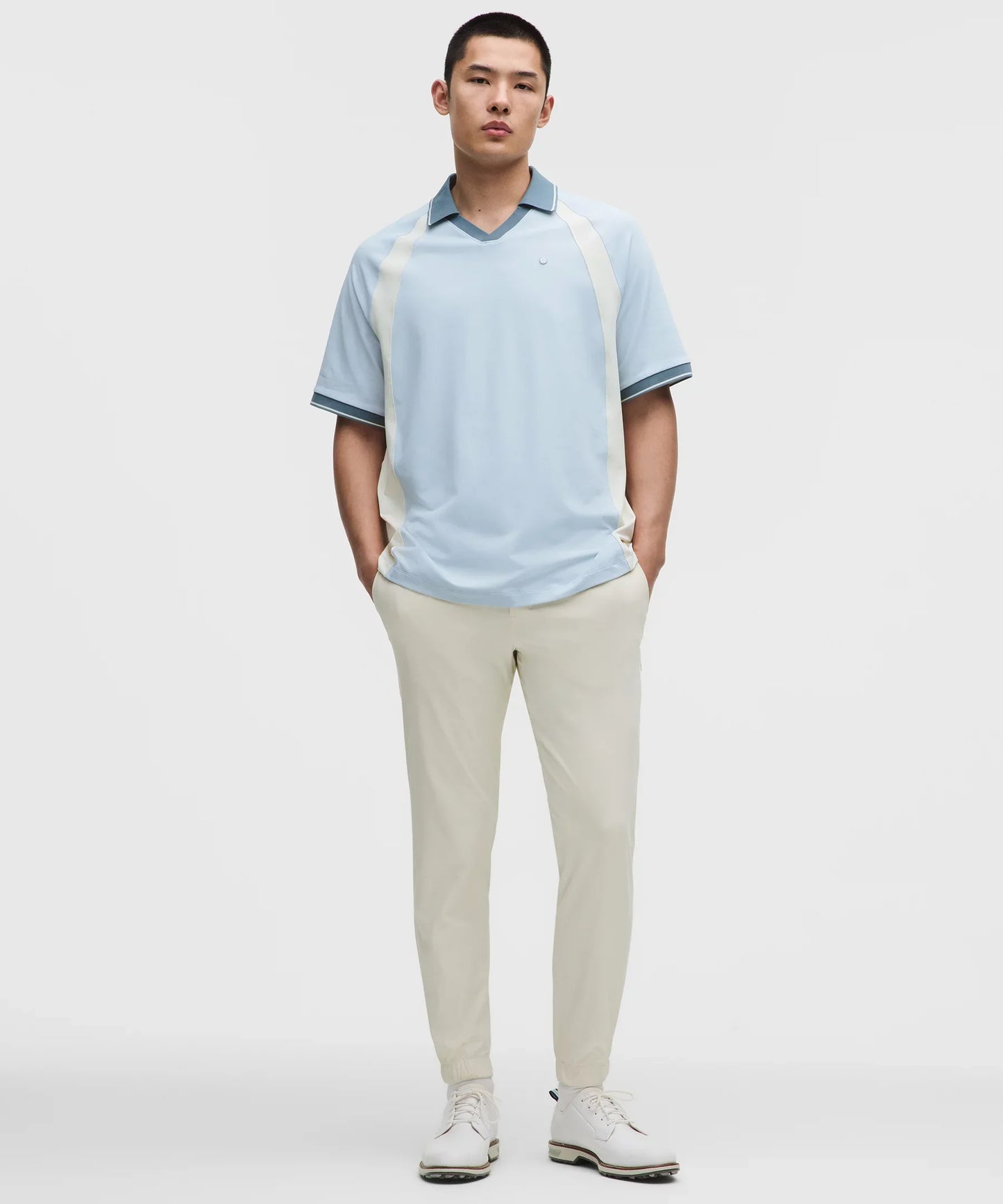 Pantalón deportivo de corte ajustado