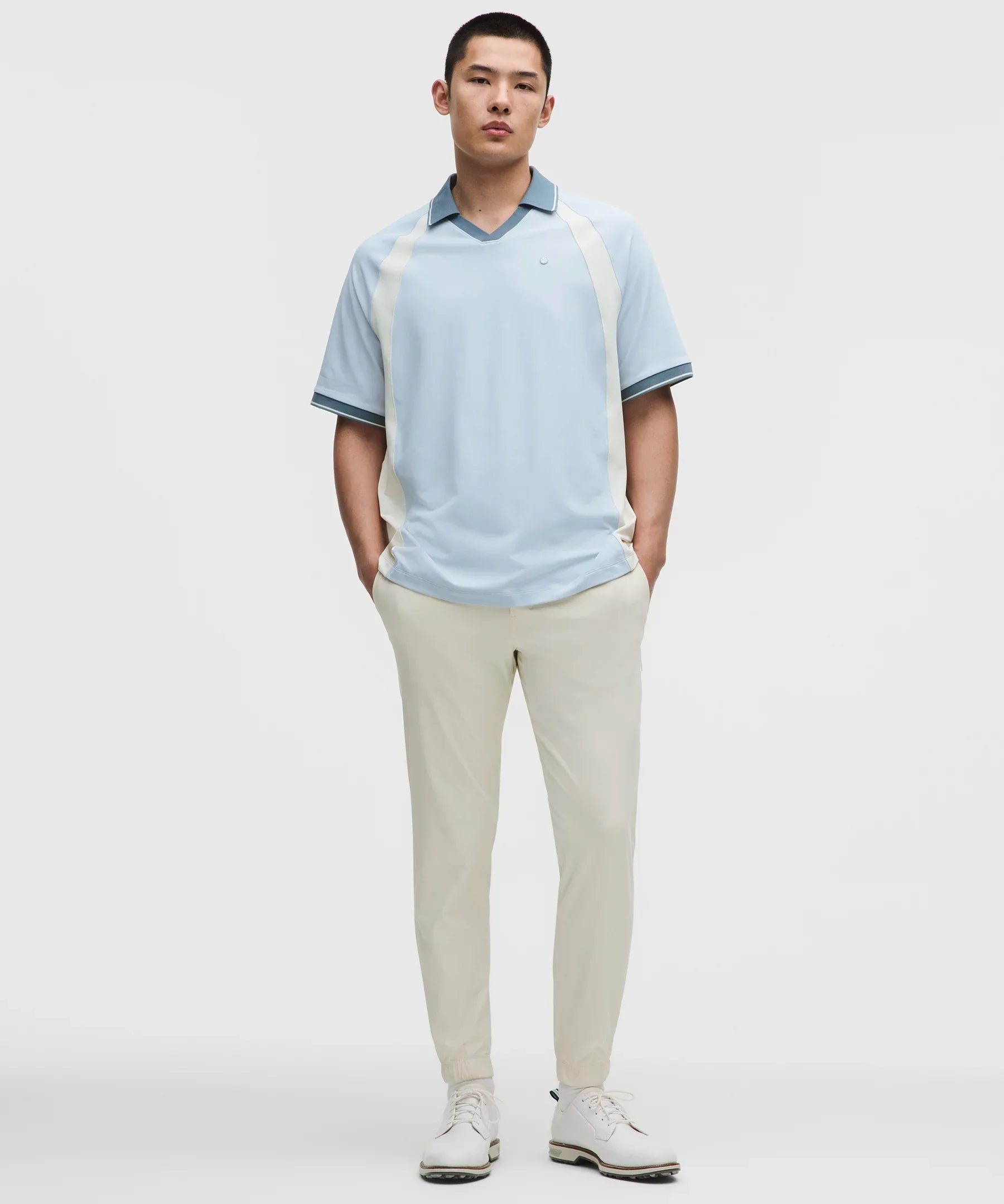 Pantalón deportivo de corte ajustado