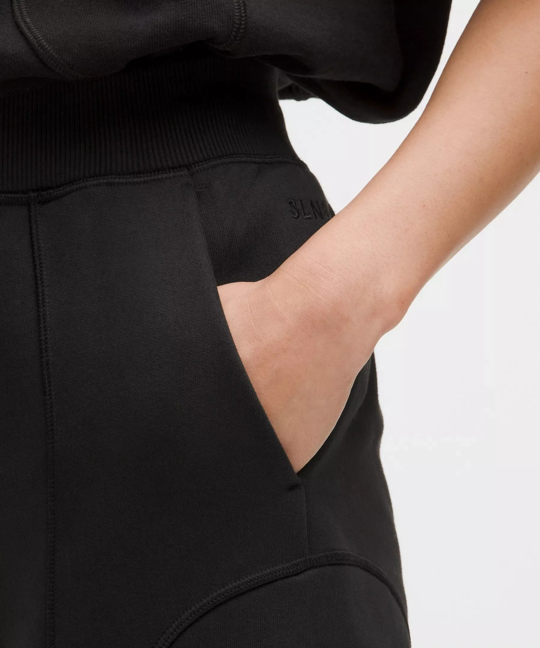 Pantalón de algodón de corte recto de tiro medio