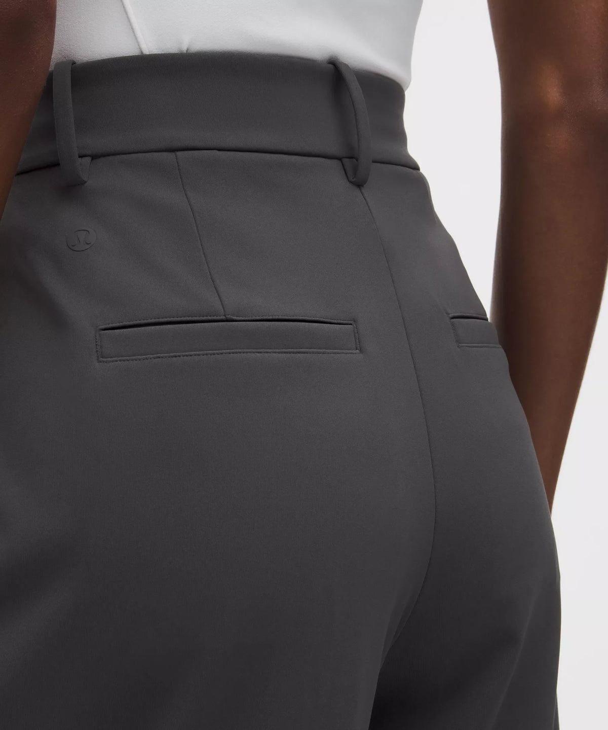 Pantalón de pierna ancha de tiro alto
