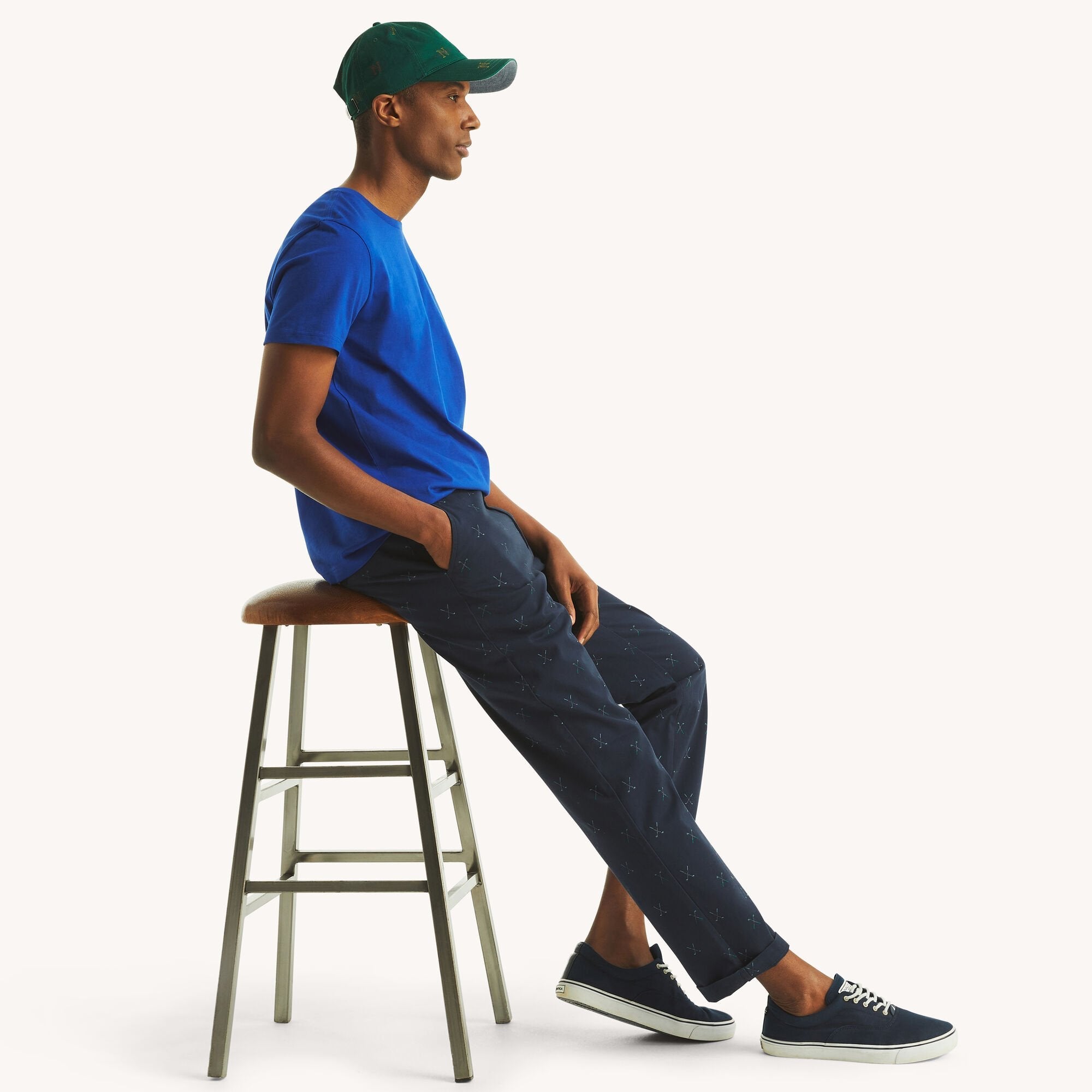 Camiseta de hombre con cuello redondo