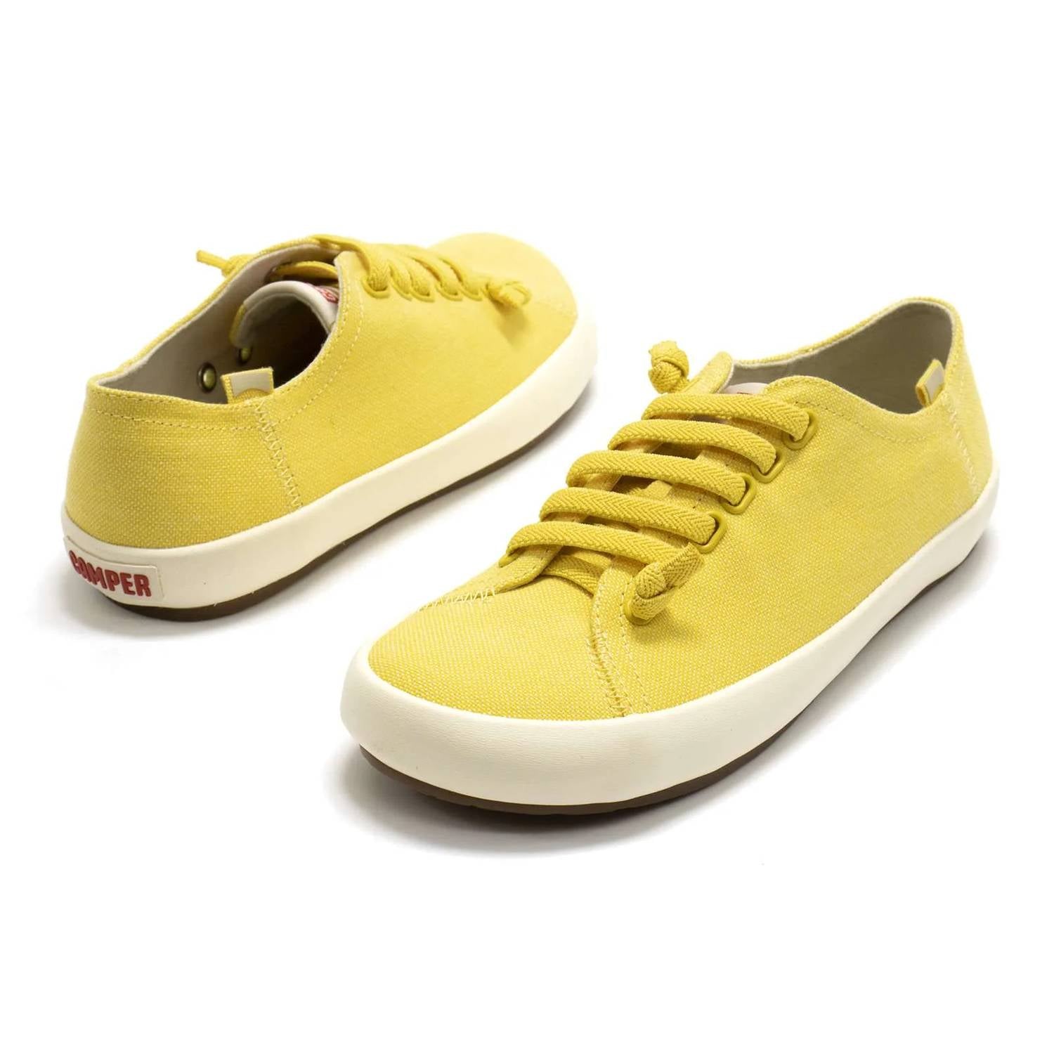 Tenis de mujer color amarillo
