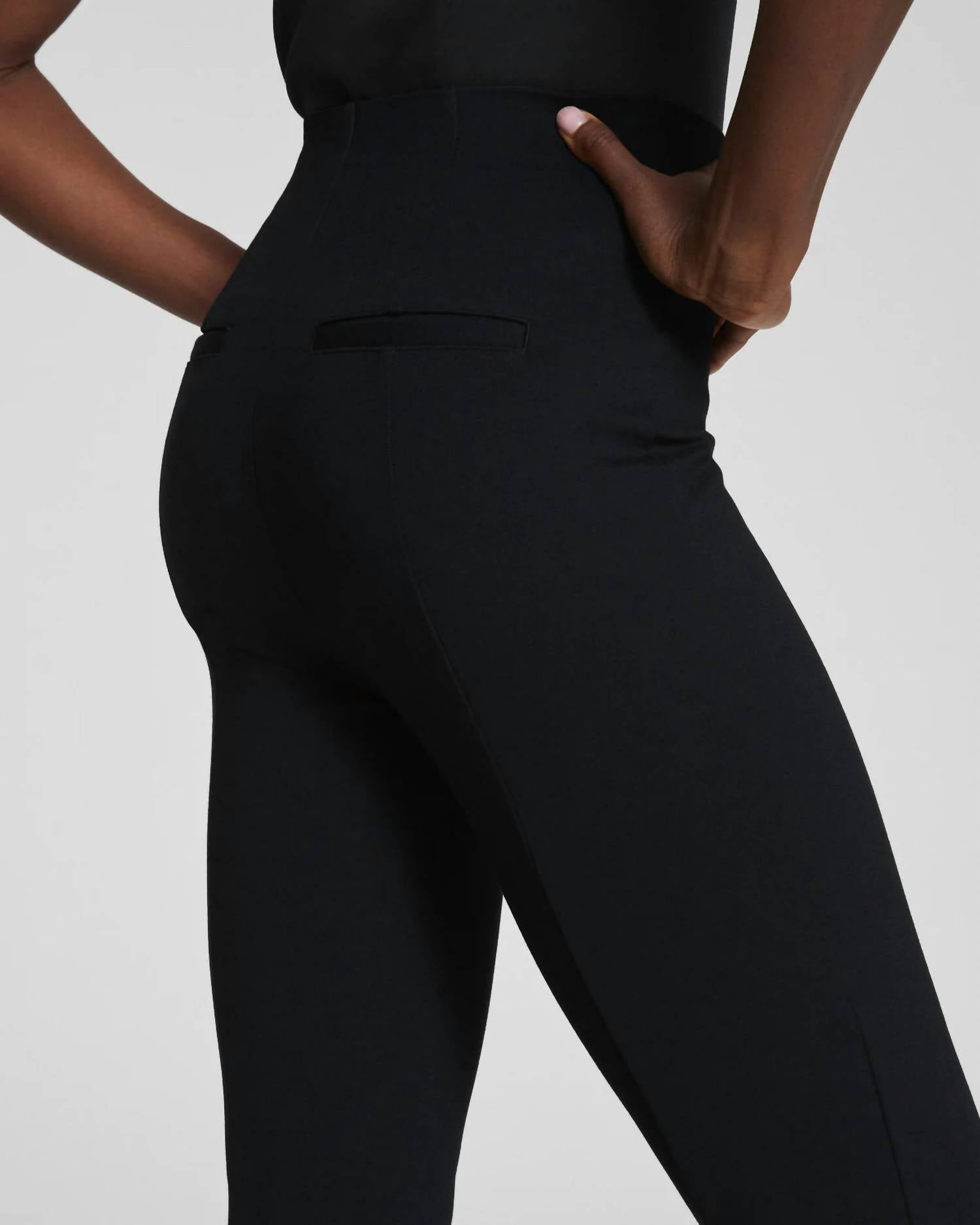 Pantalón color negro