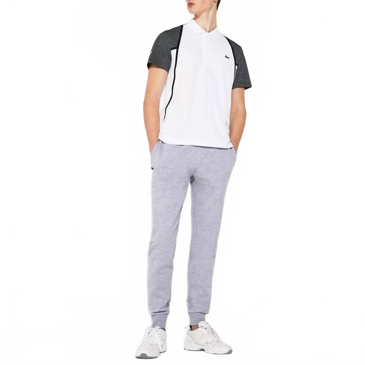 Pantalón deportivo color gris