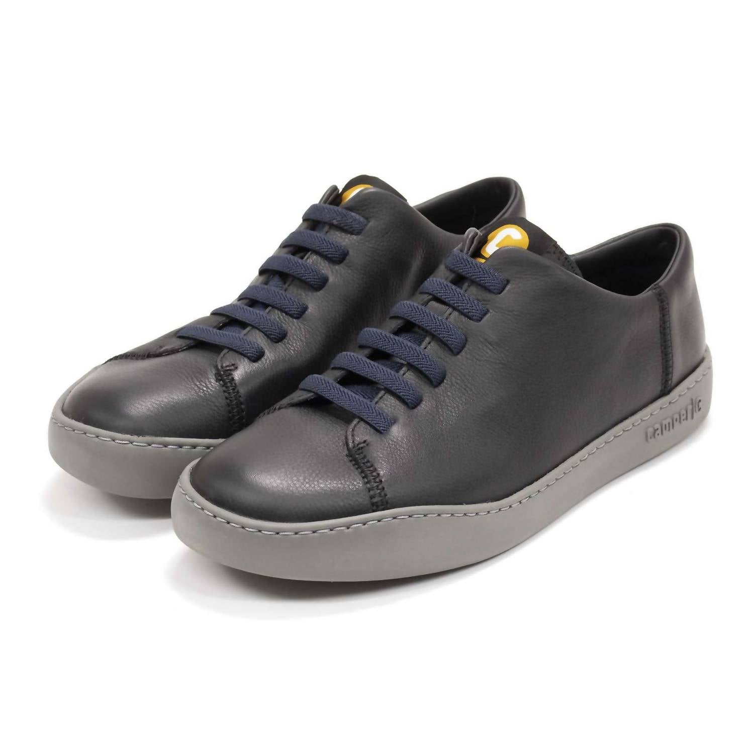 Tenis de hombre color negro