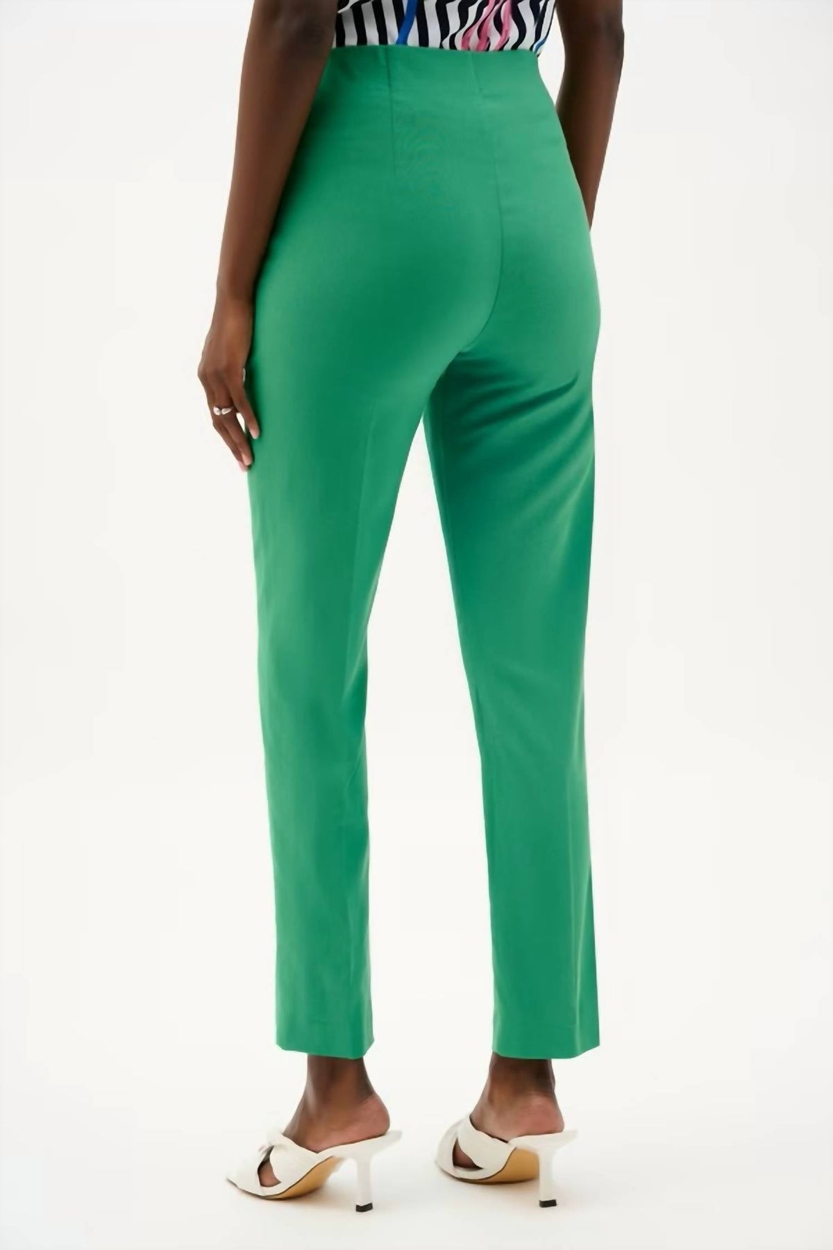 Pantalón color verde