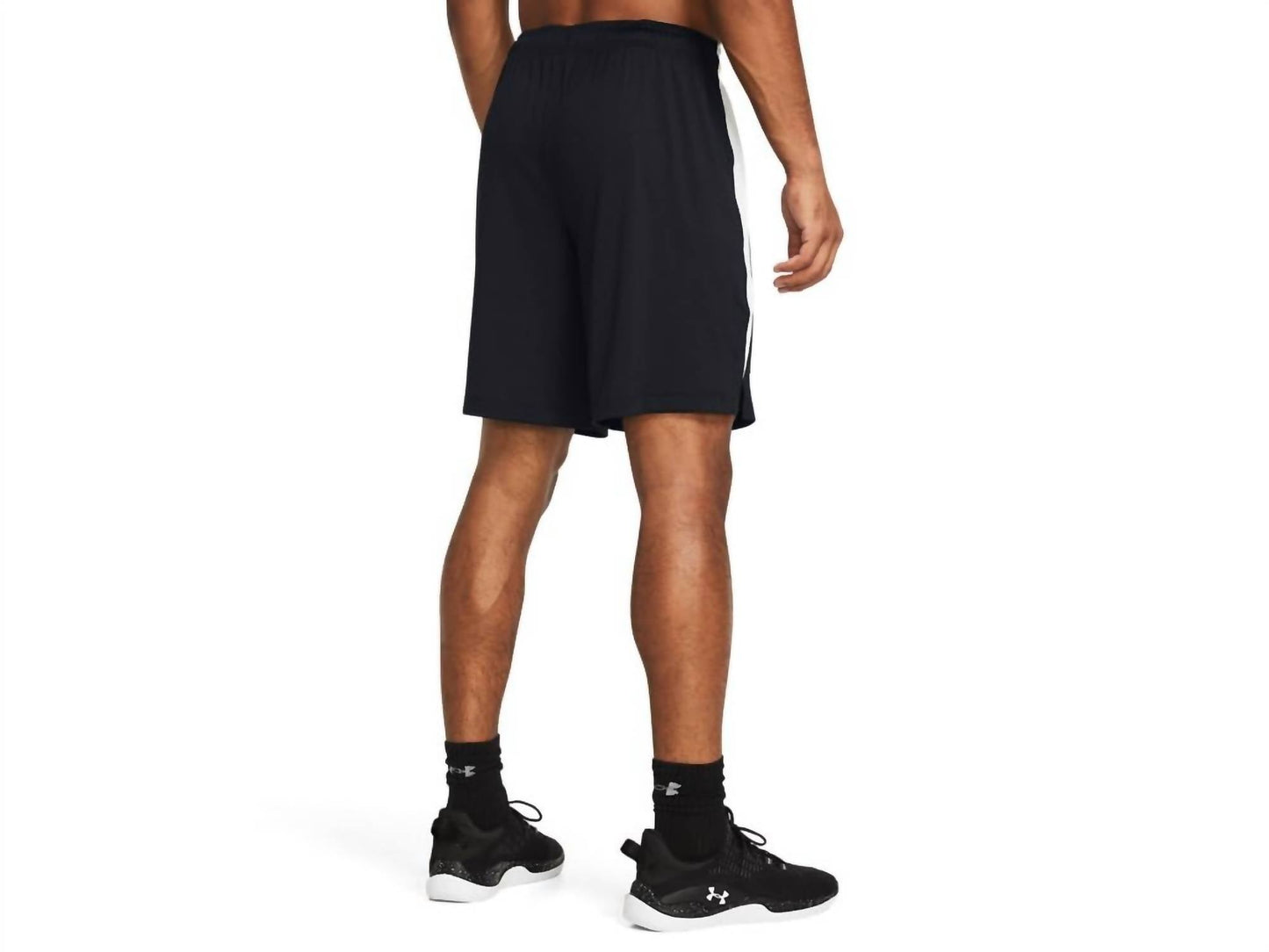 Short de hombre color negro