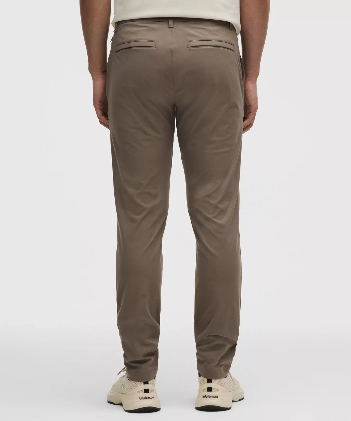 Pantalón de corte ajustado
