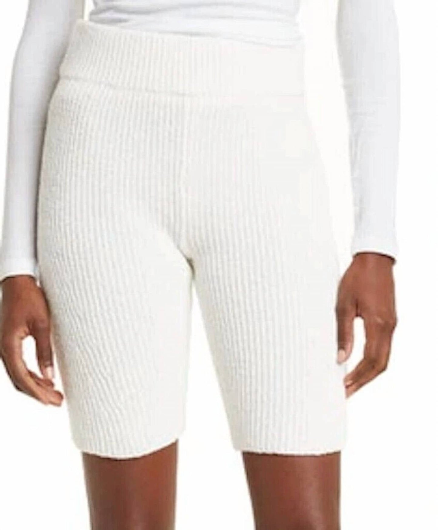 Short color blanco