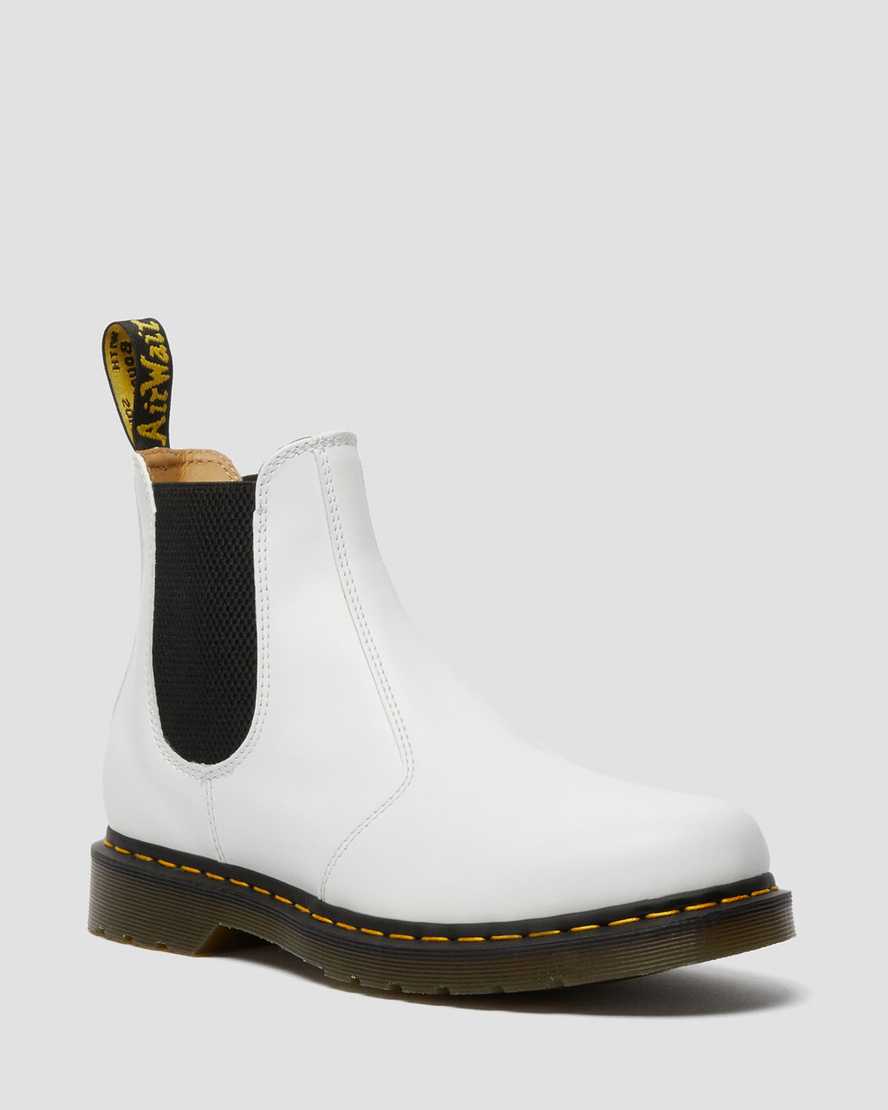 Botas de cuero color amarillo