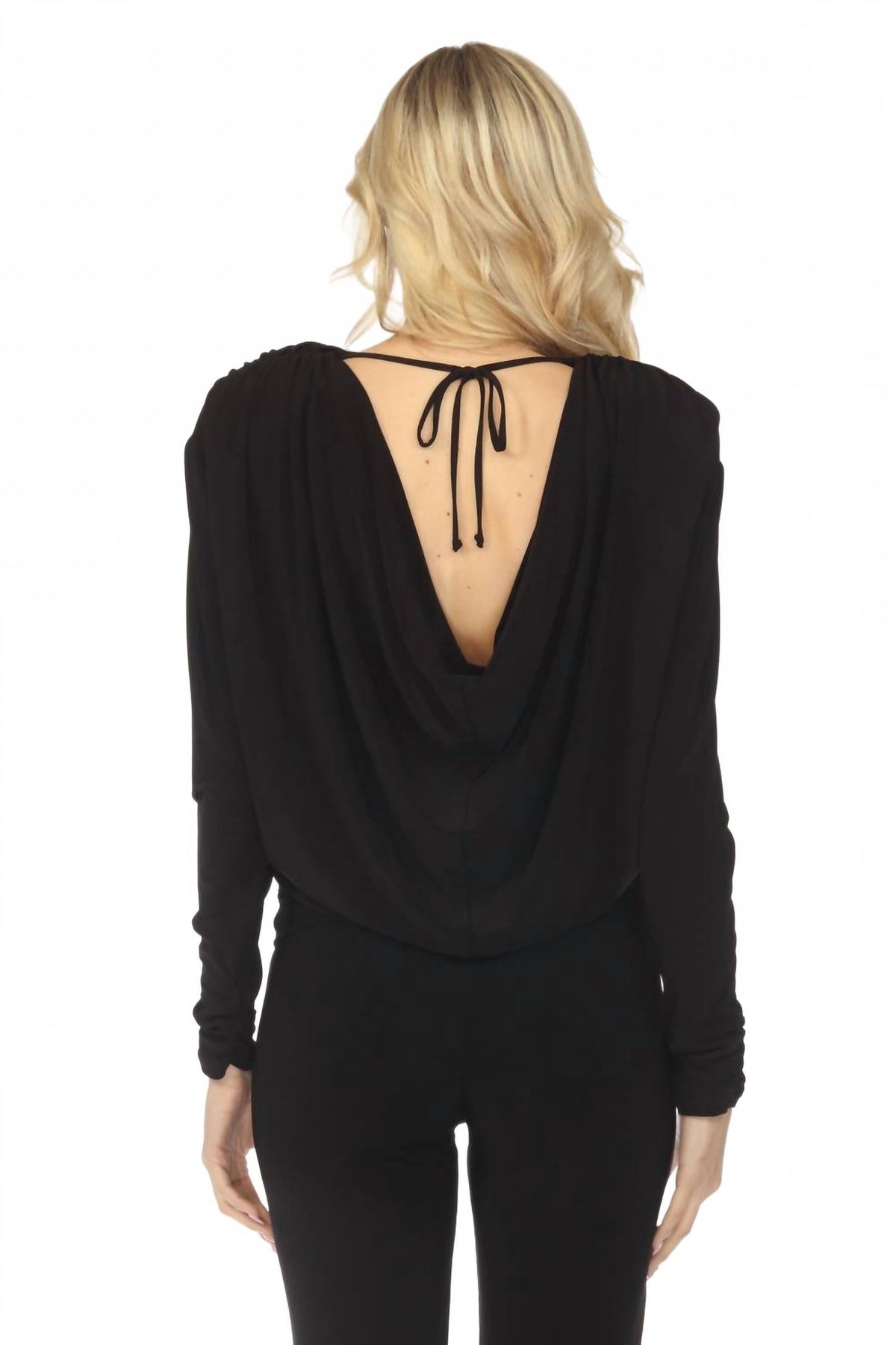 Top de manga larga color negro