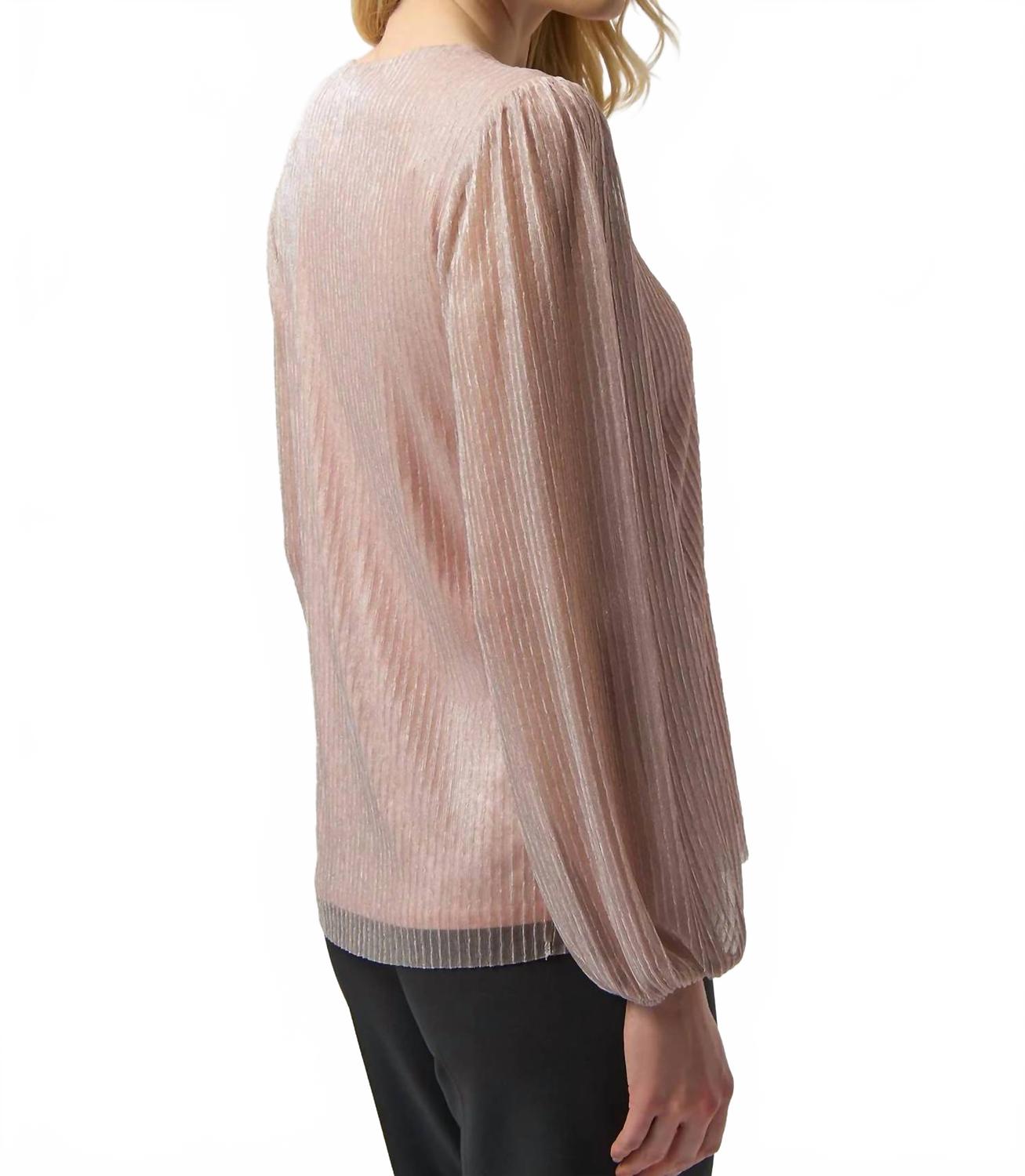 Top con cuello en V con pliegues