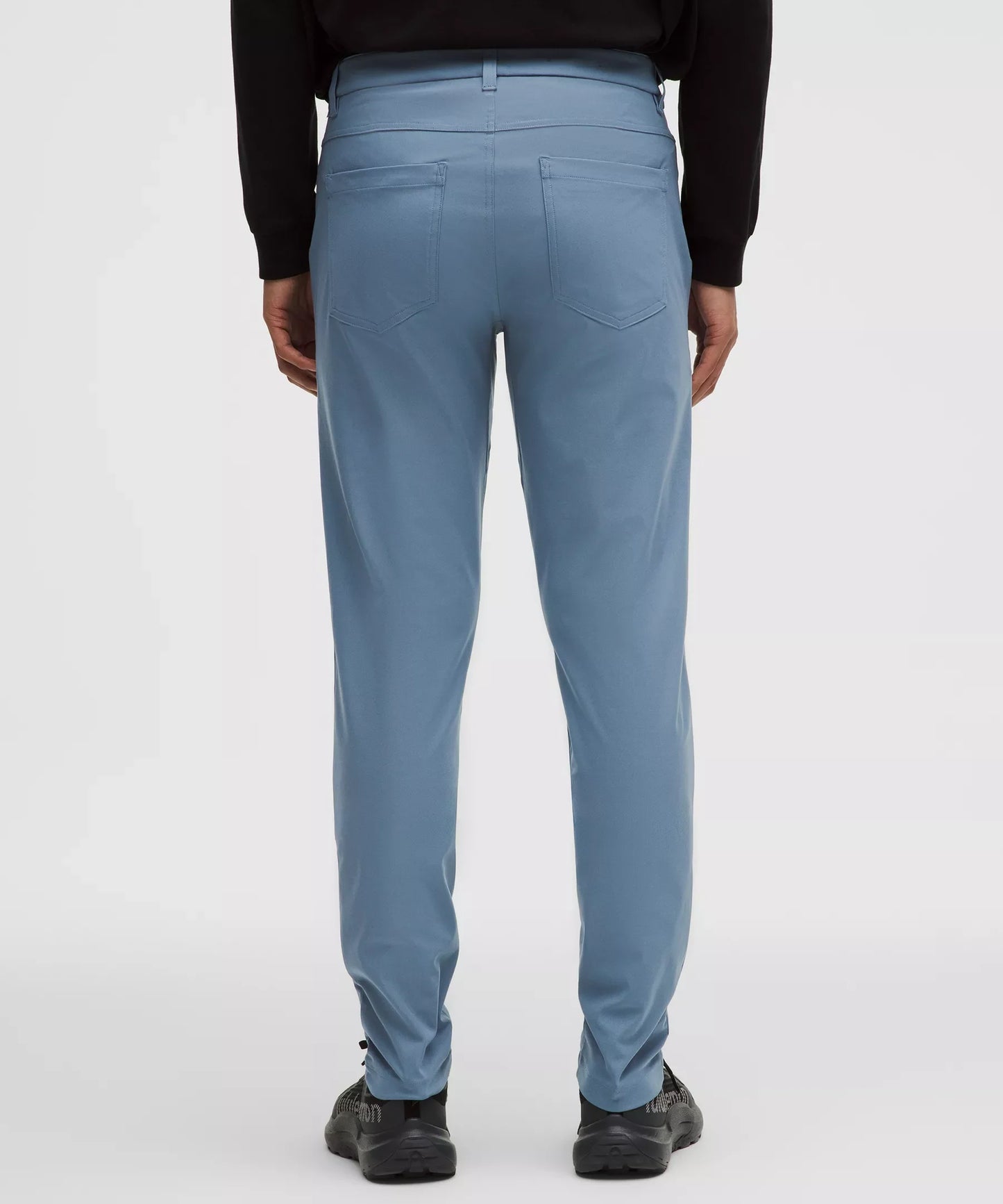 Pantalón de corte ajustado