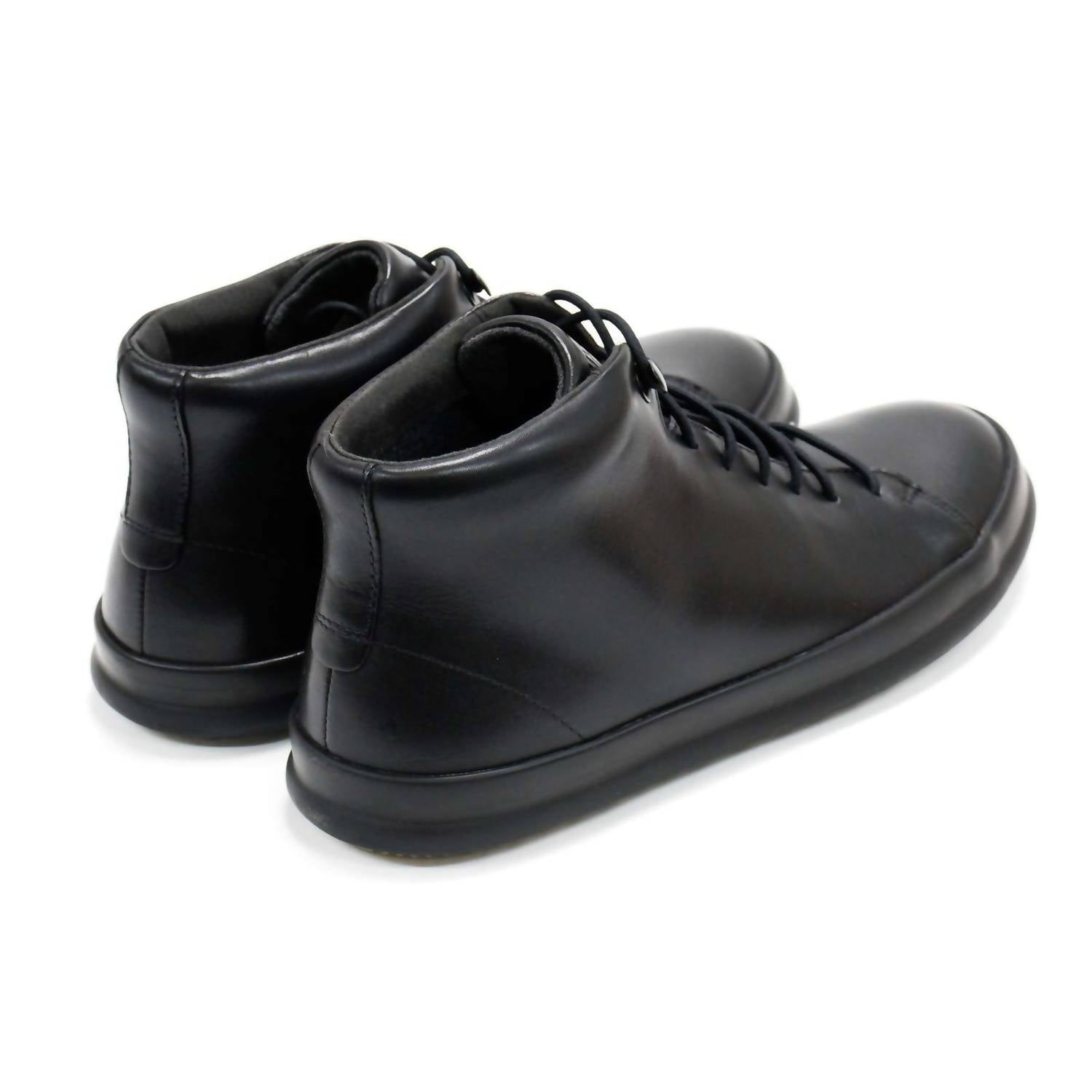 Botas de hombre color negro