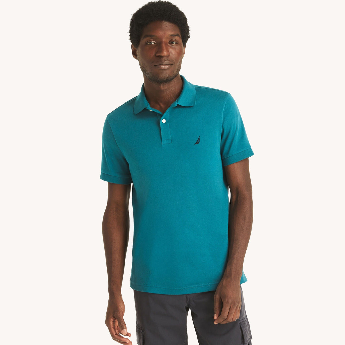 Polo de hombre de corte ajustado