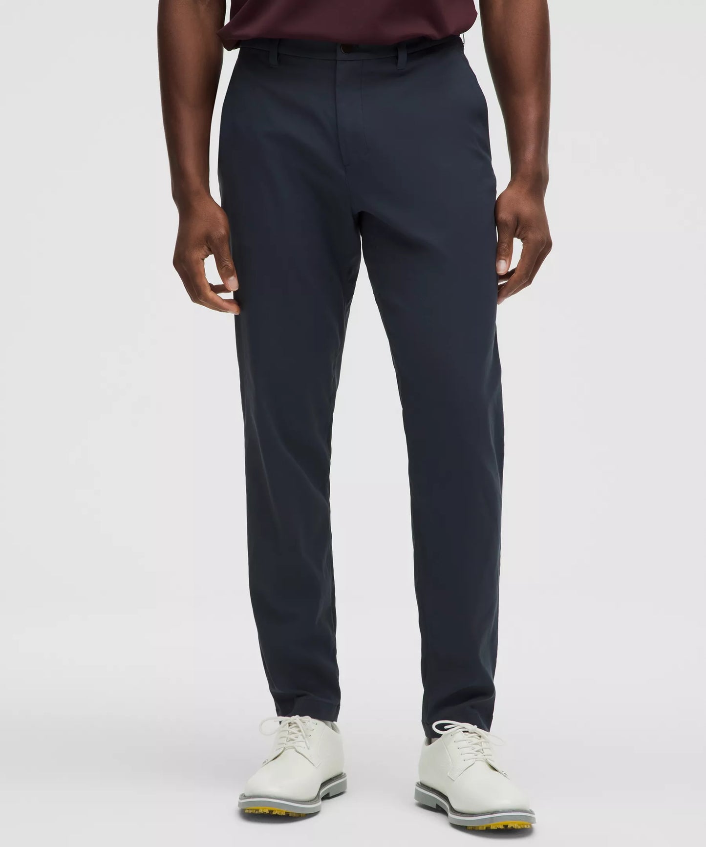 Pantalón de corte ajustado