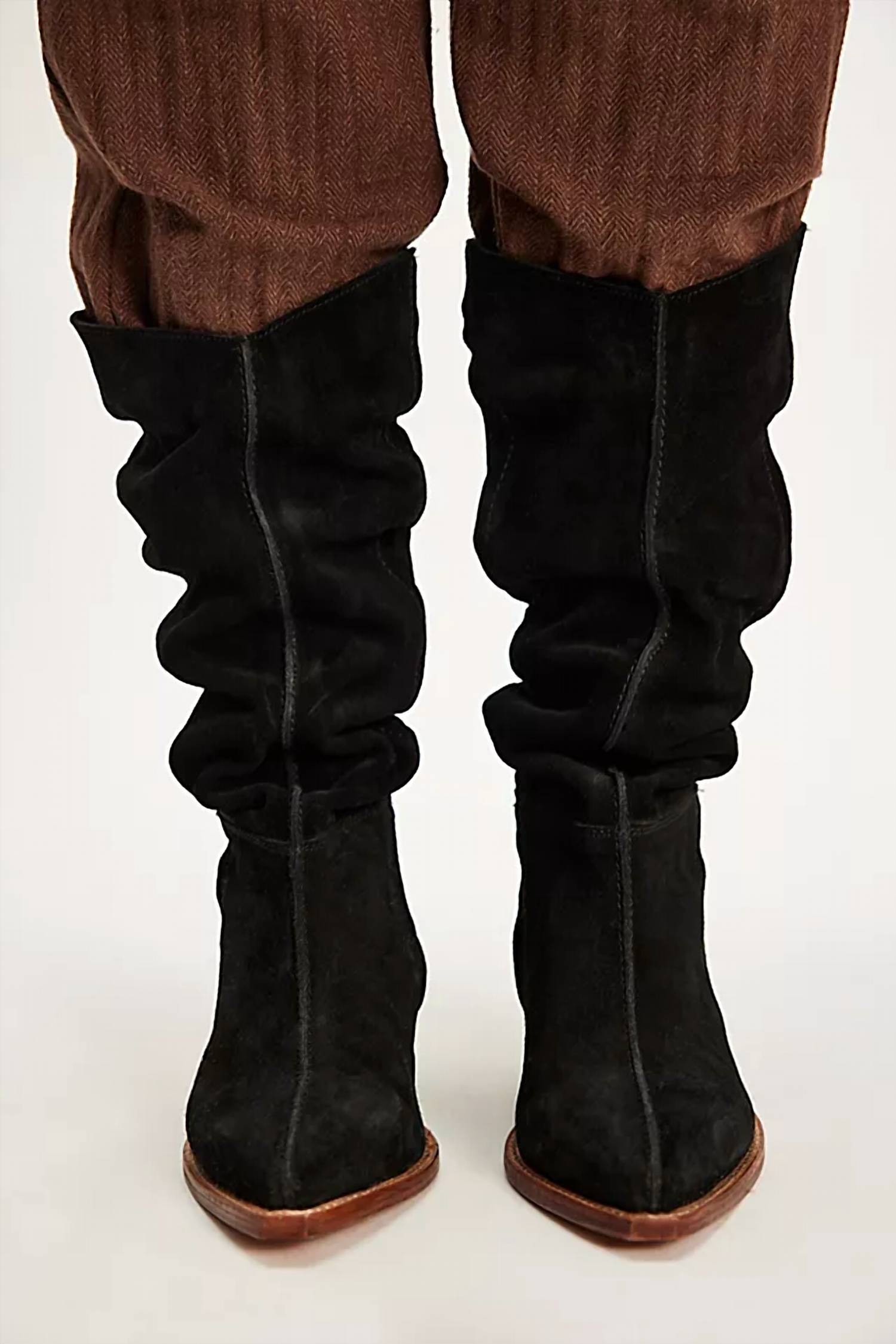 Botas de gamuza color negro