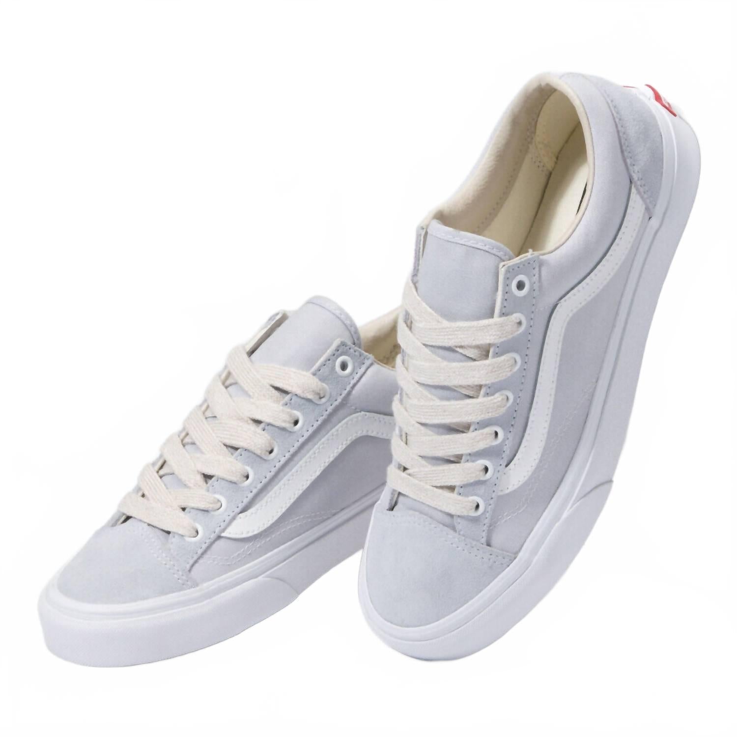 Tenis de hombre color gris