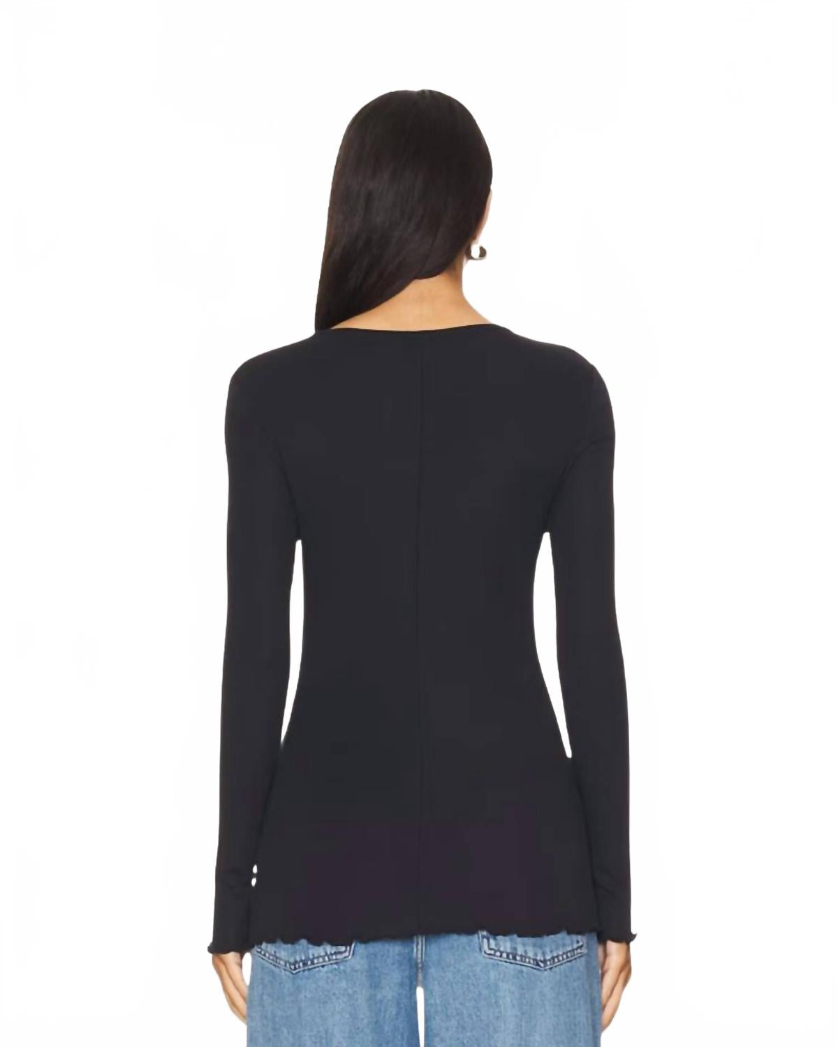 Top de manga larga color negro