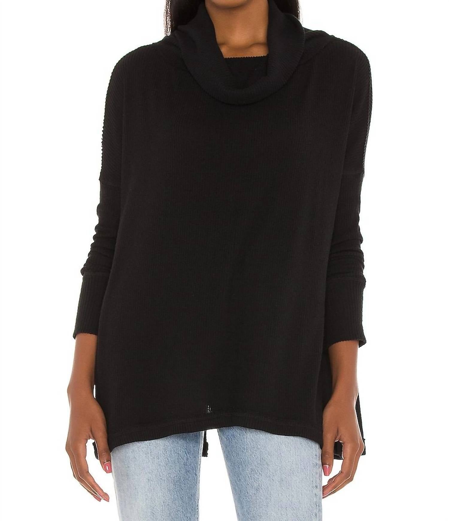 Top de manga larga color negro