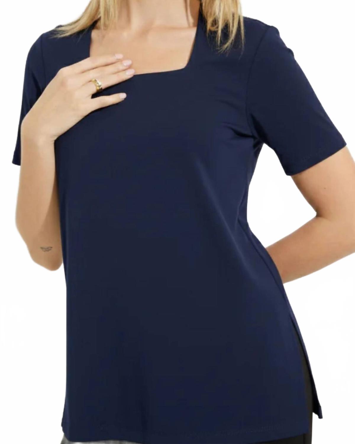 Top con escote cuadrado color azul marino