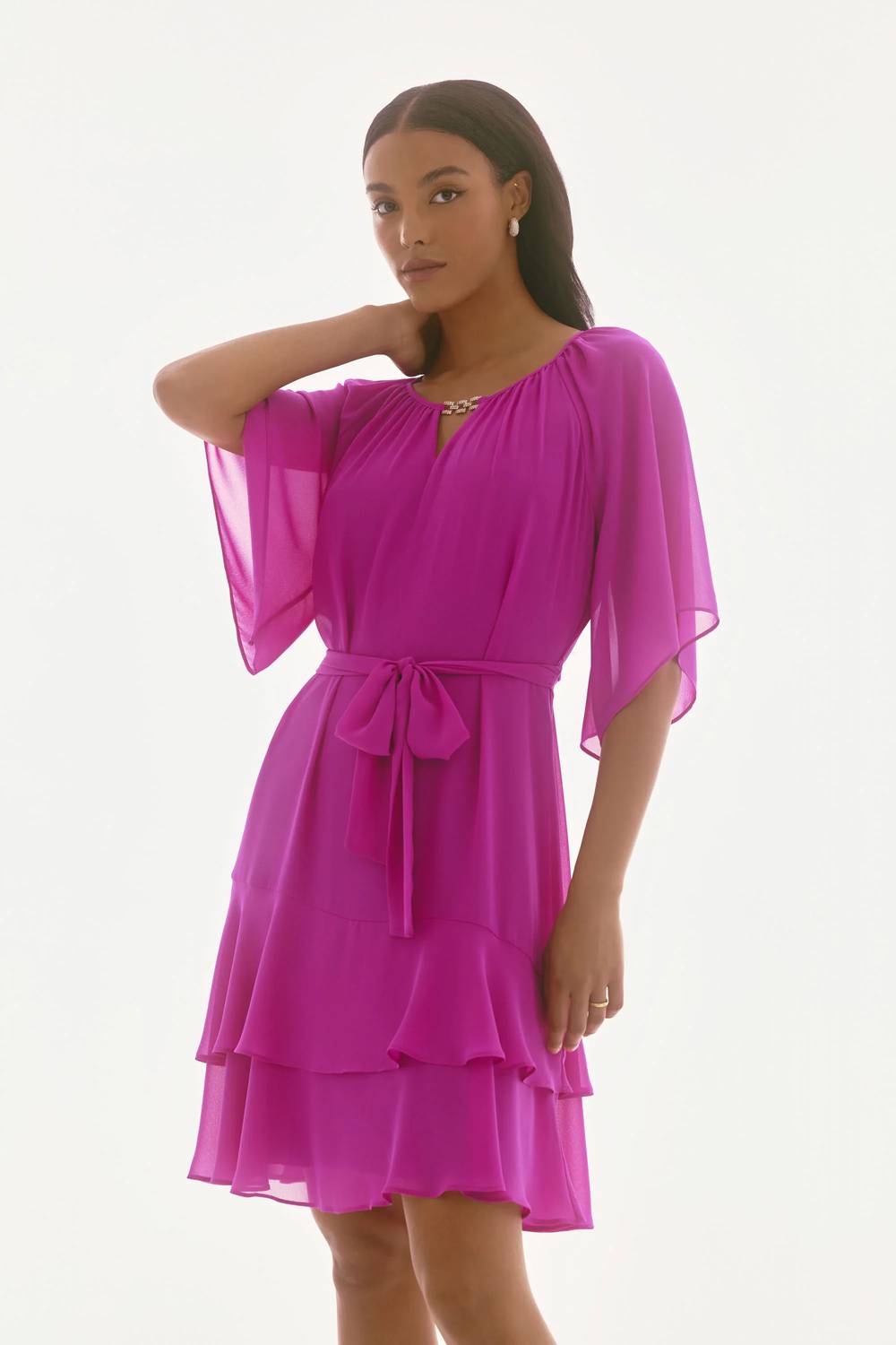 Vestido de gasa con boleros color violeta