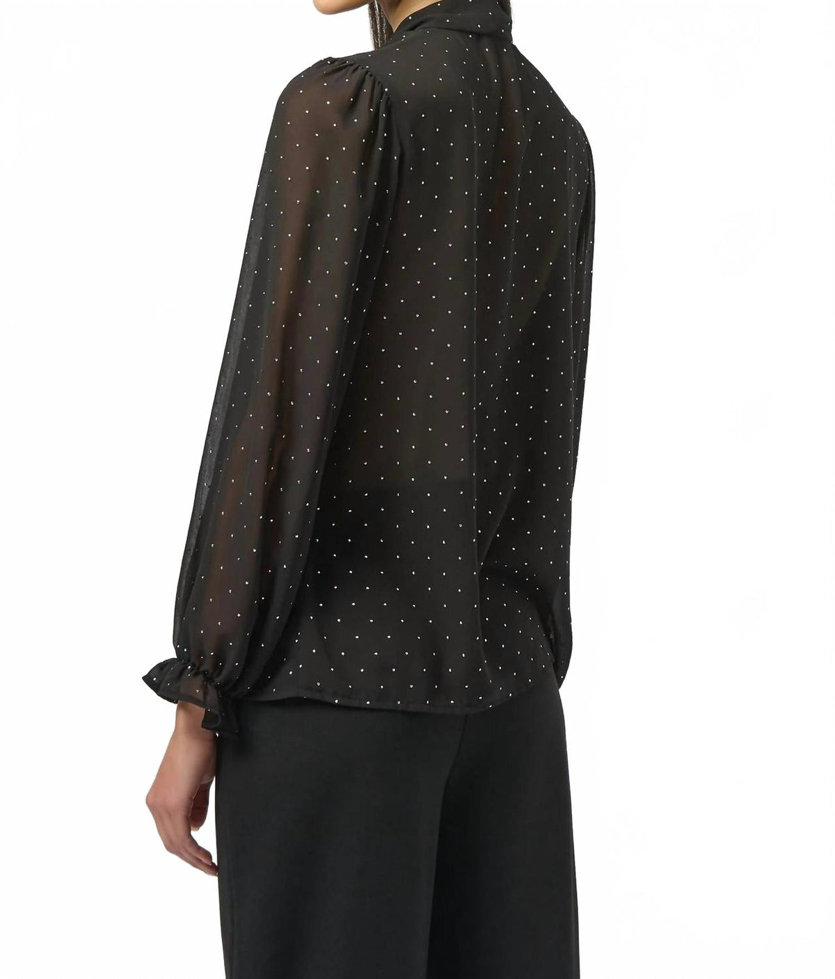 Top de gasa color negro y plateado