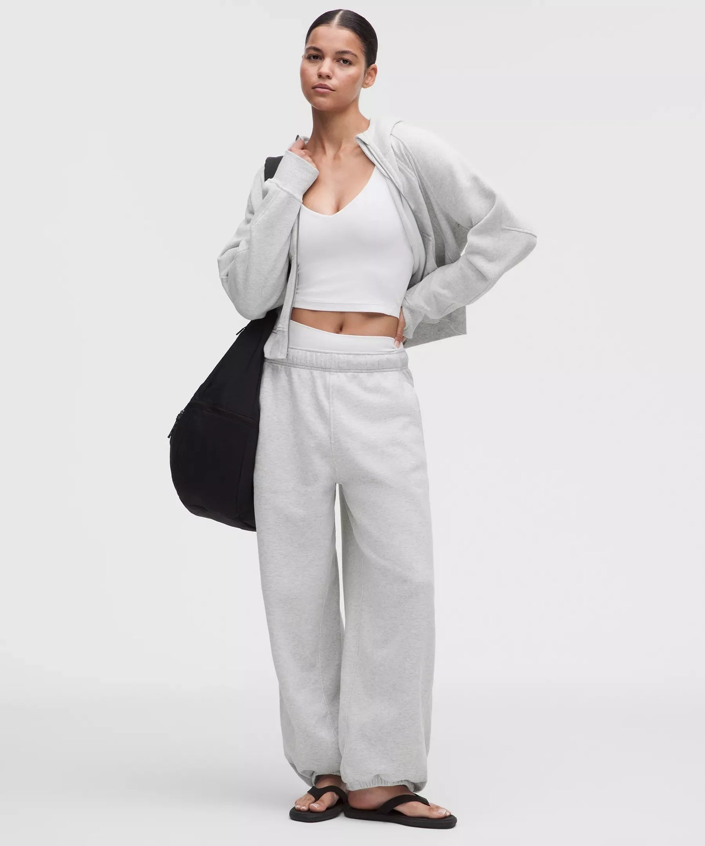 Pantalón deportivo de corte amplio