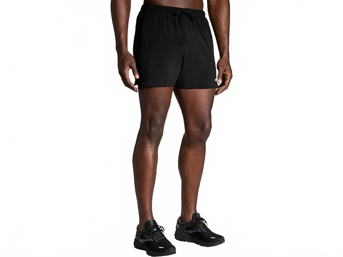 Short de hombre color negro