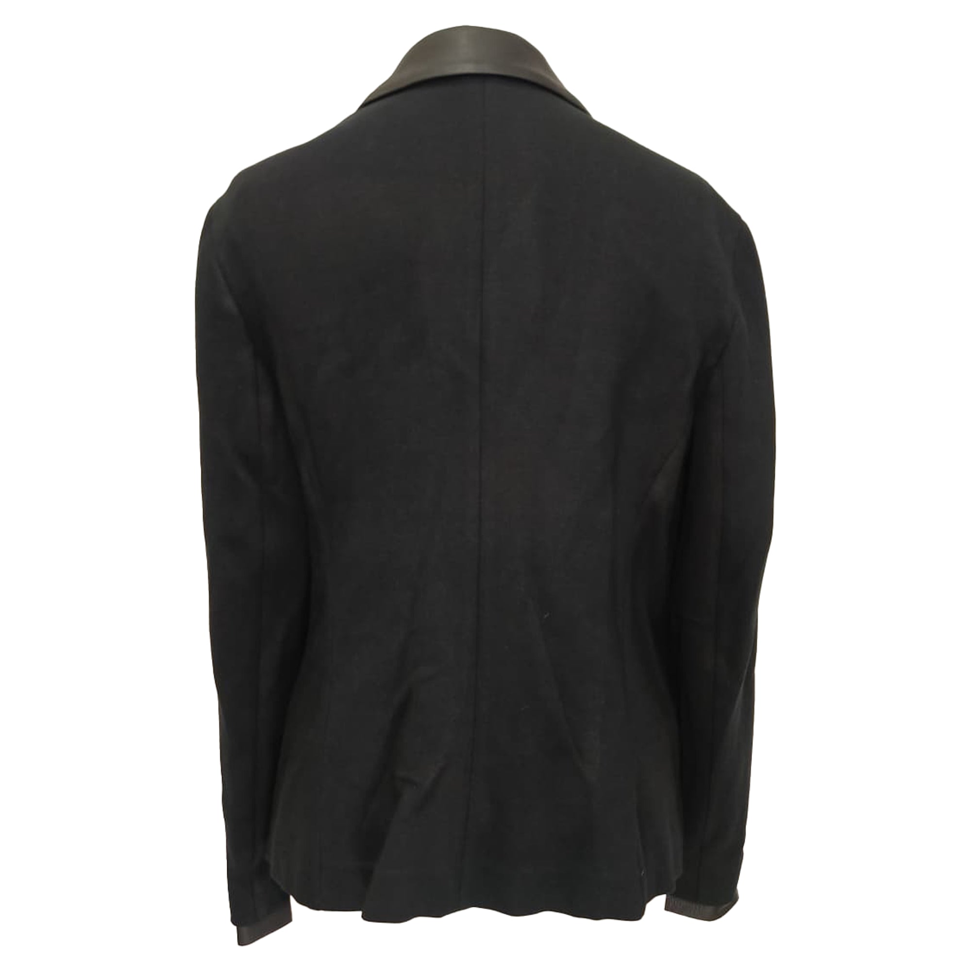 Blazer de cuero color negro