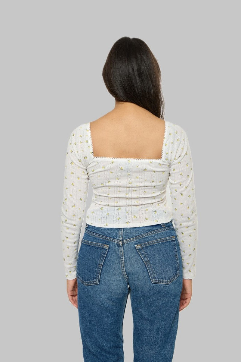 Top de manga larga con estampado floral con tejido calado