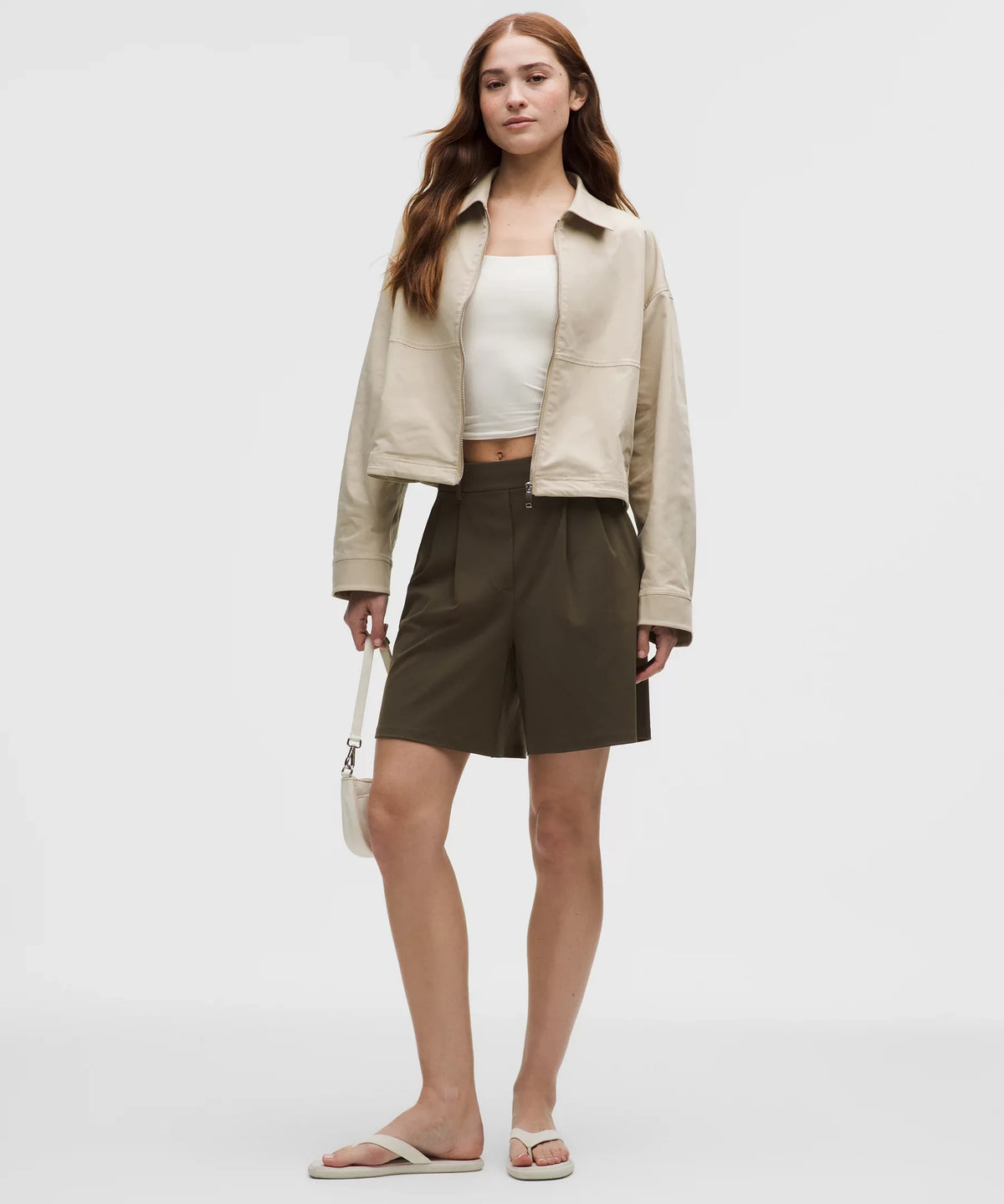 Short de tiro alto con pliegues