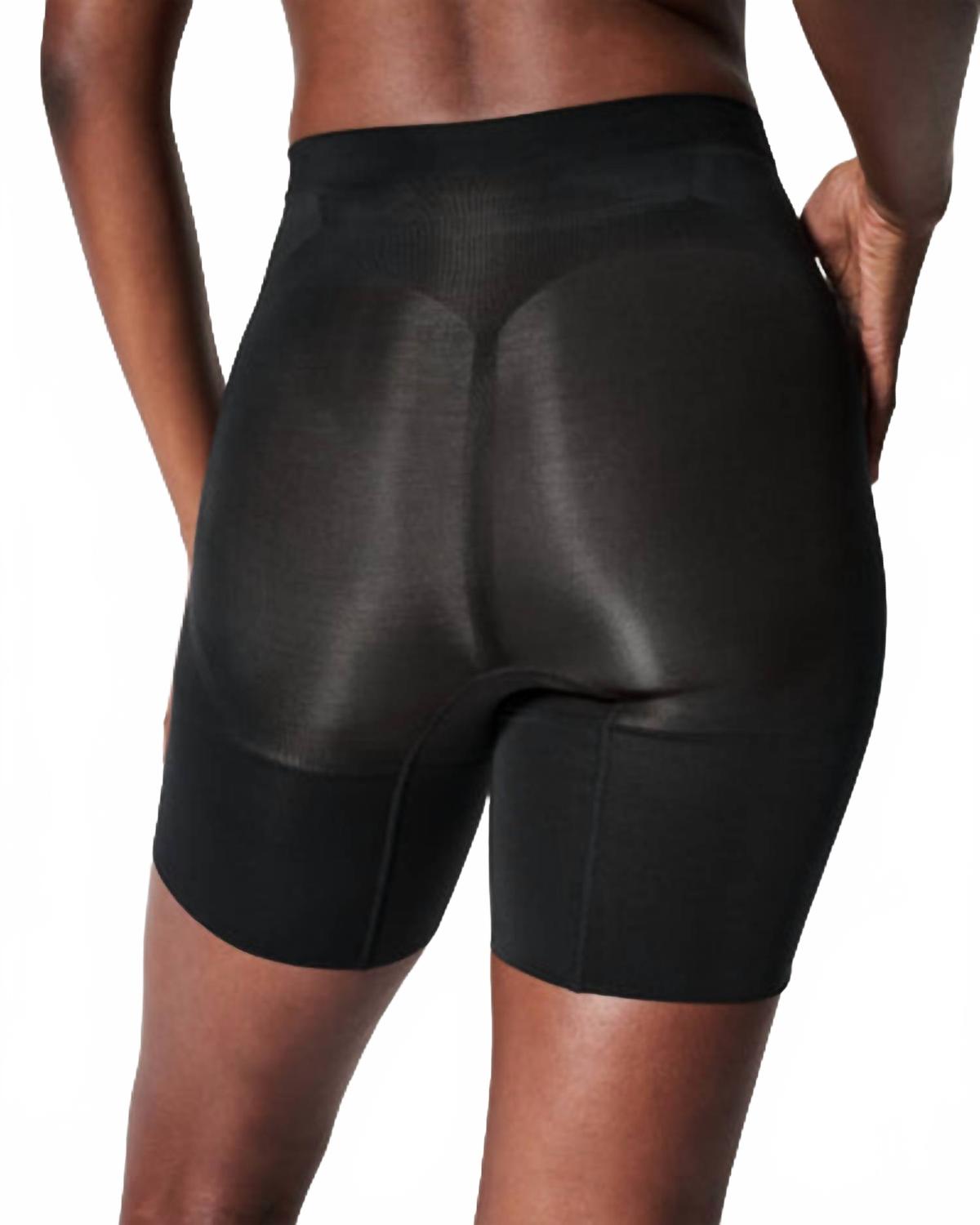 Short color negro