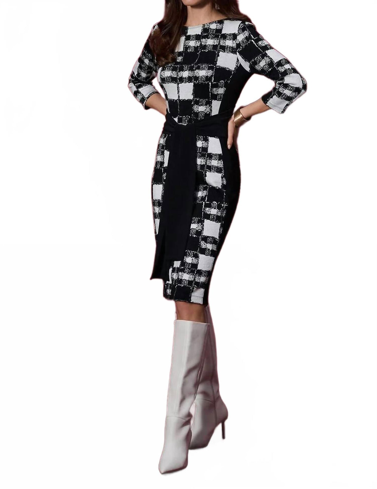 Vestido de mujer color negro y crema