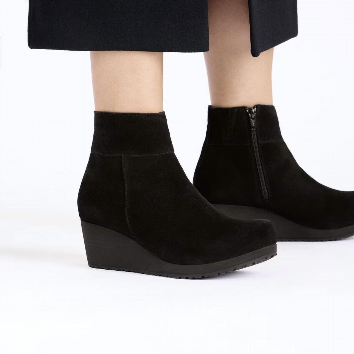 Botines de mujer de cuero color negro