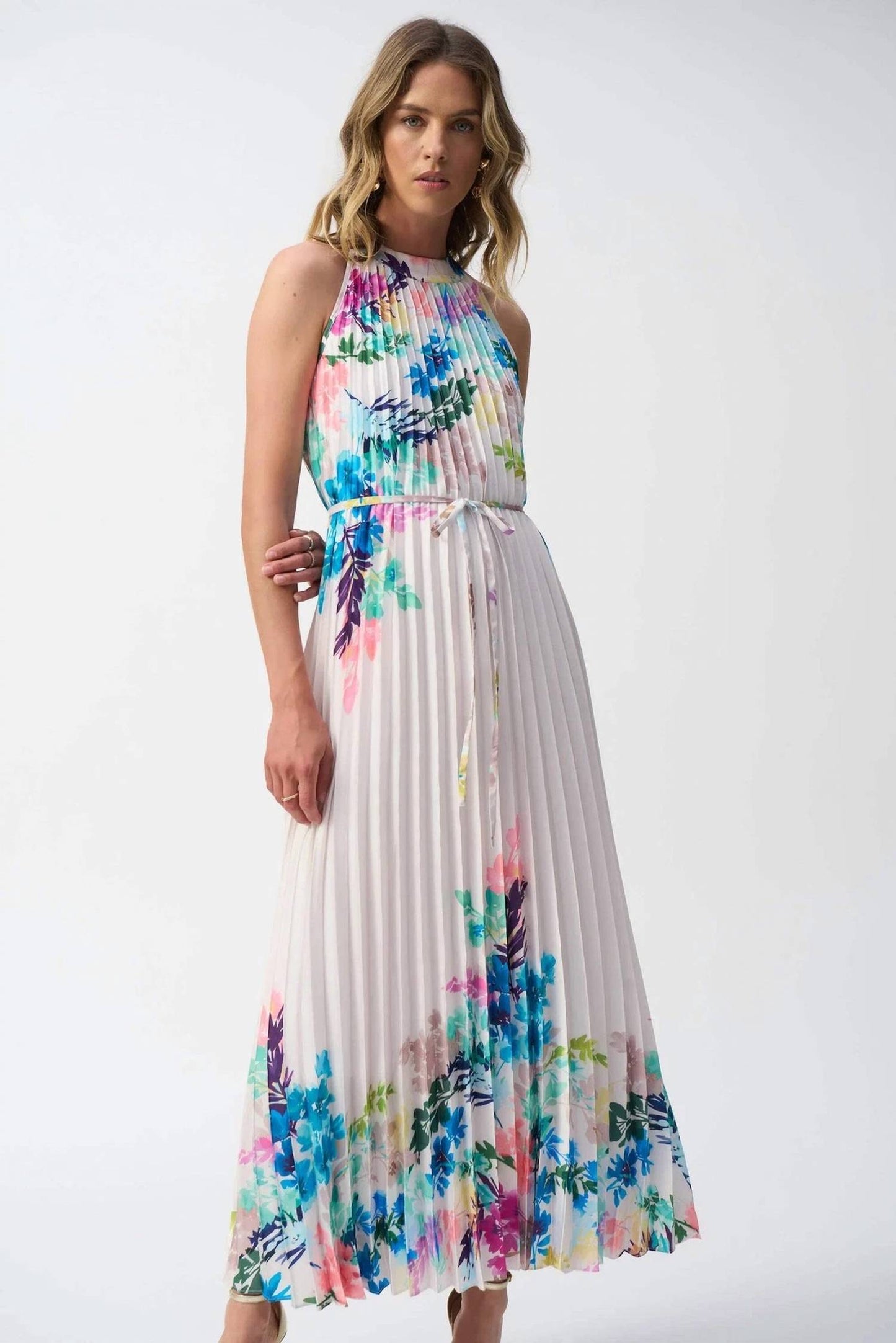 Vestido largo con estampado floral color blanco