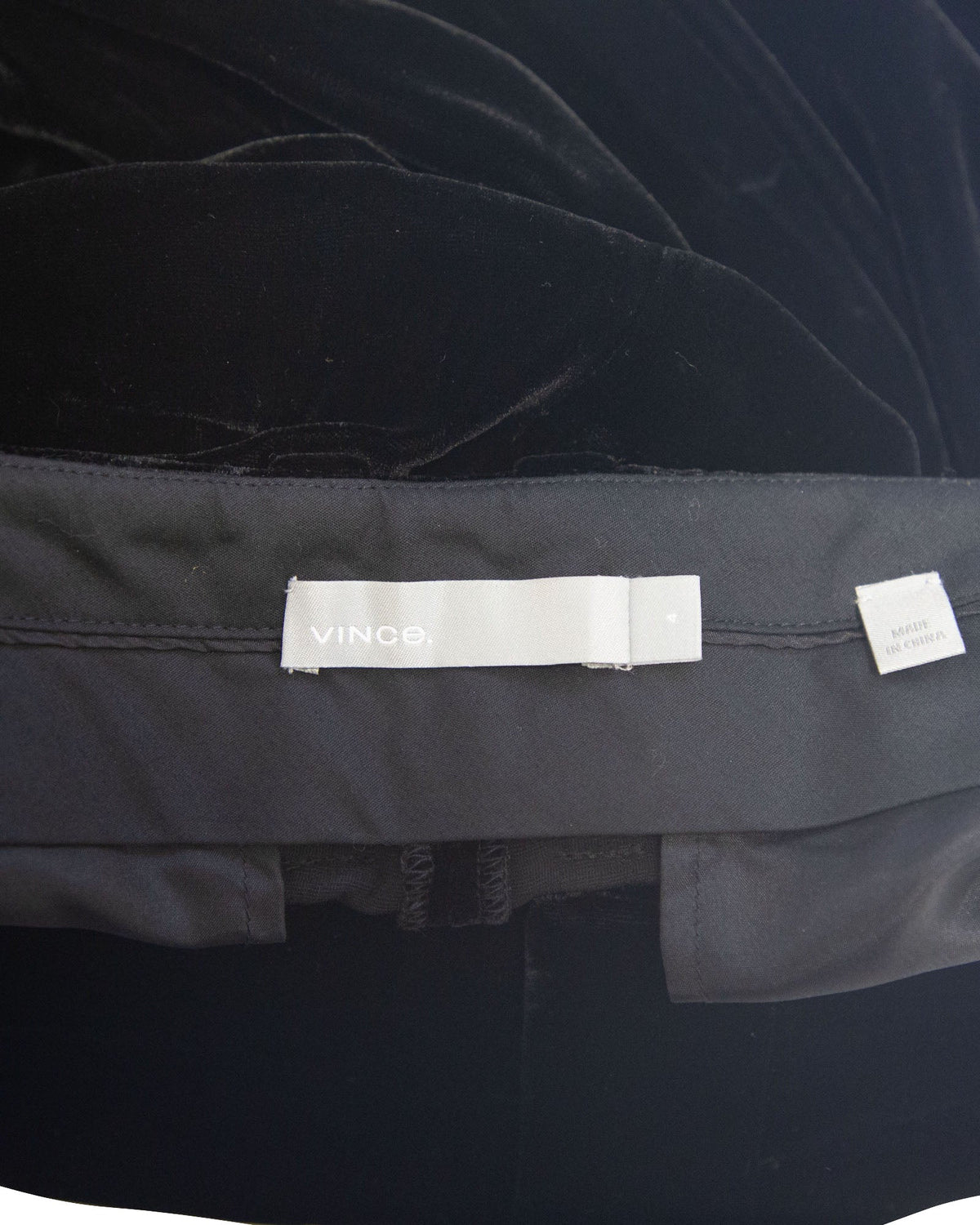 Pantalón de terciopelo color negro