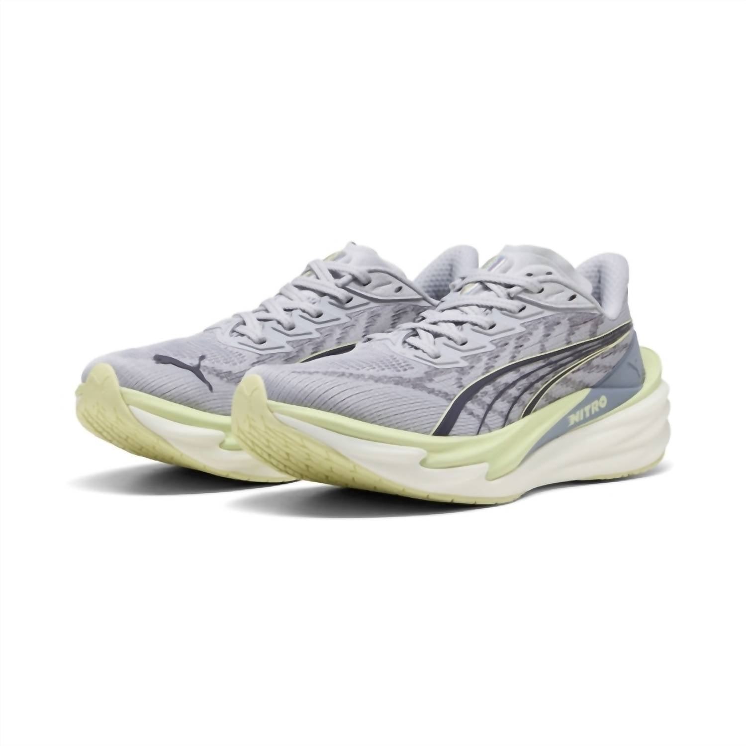 Tenis para correr de mujer color plateado