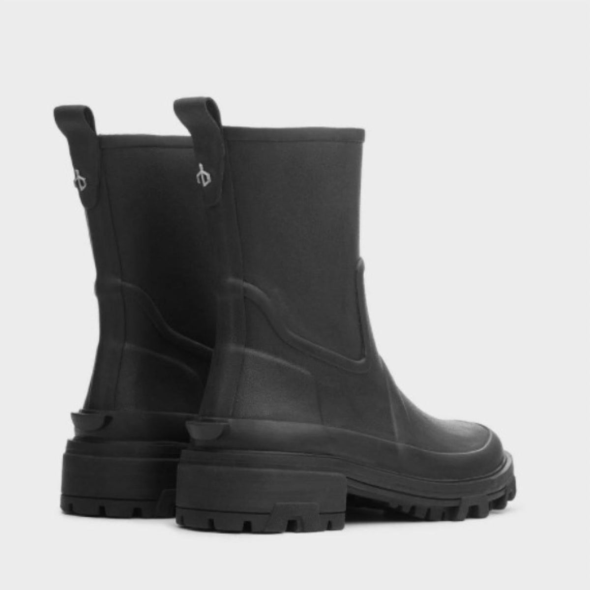 Botas de mujer color negro