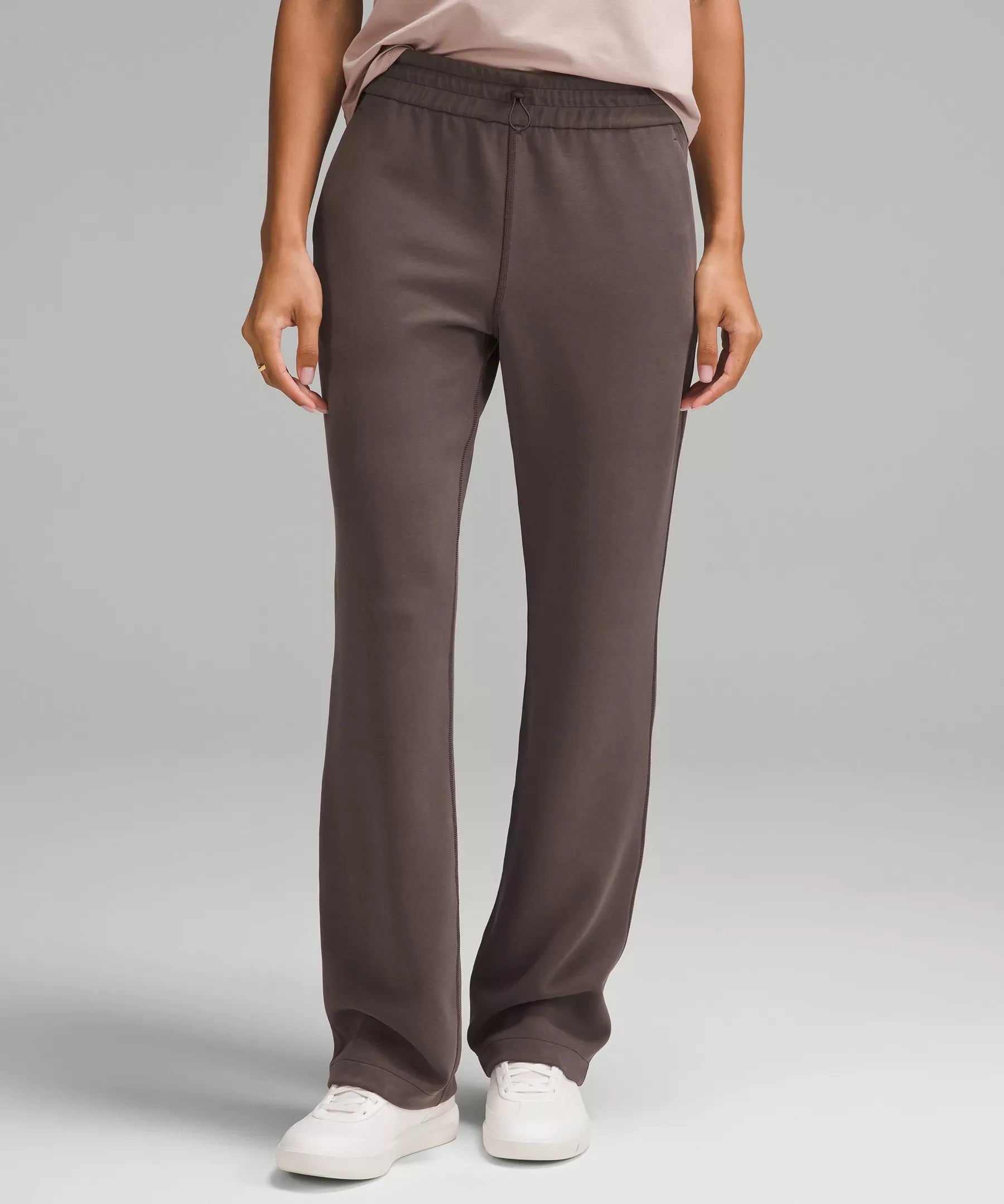 Pantalón de tiro alto