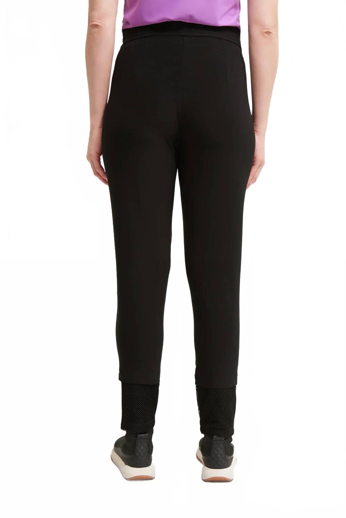 Pantalón color negro