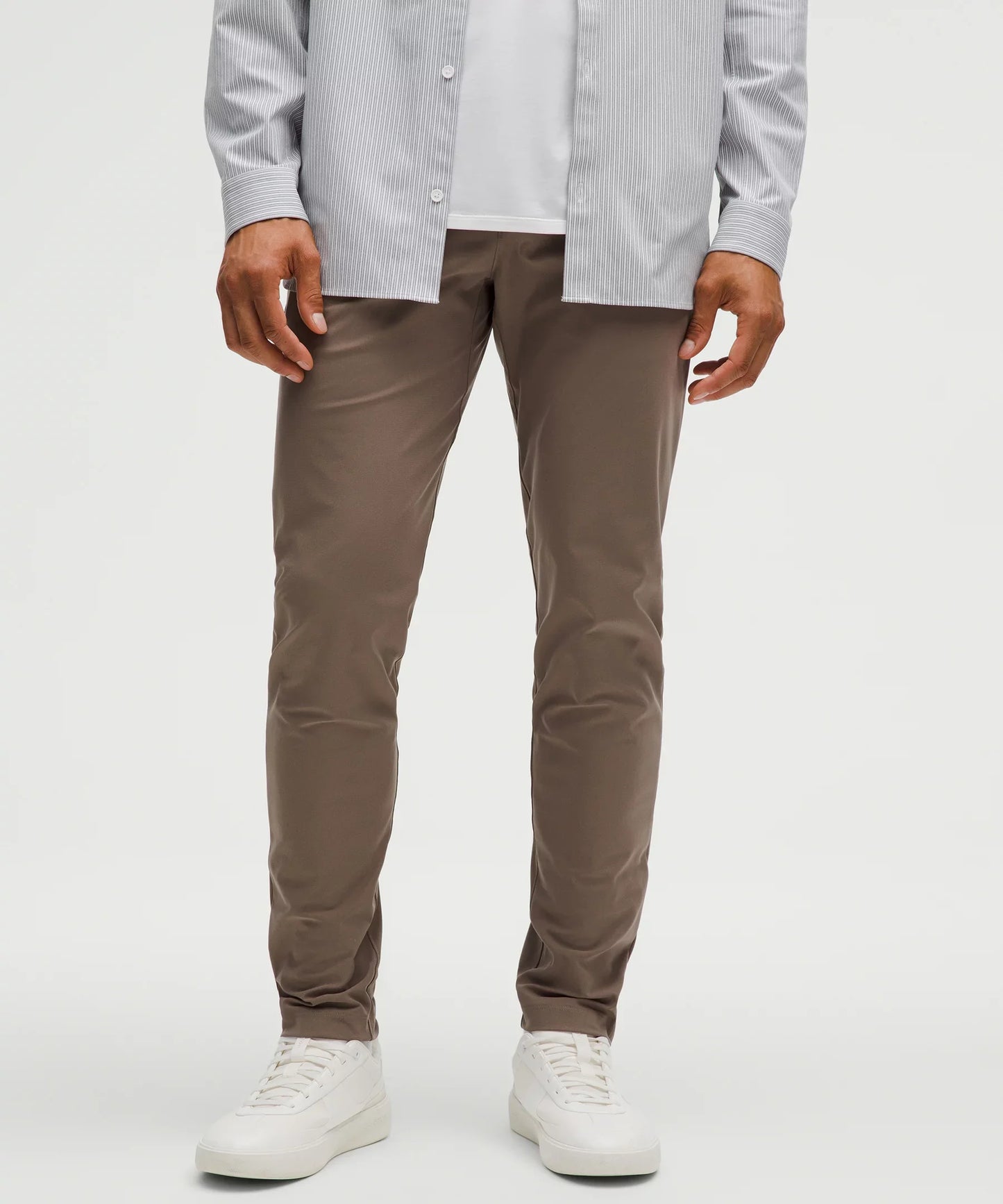 Pantalón de corte ajustado