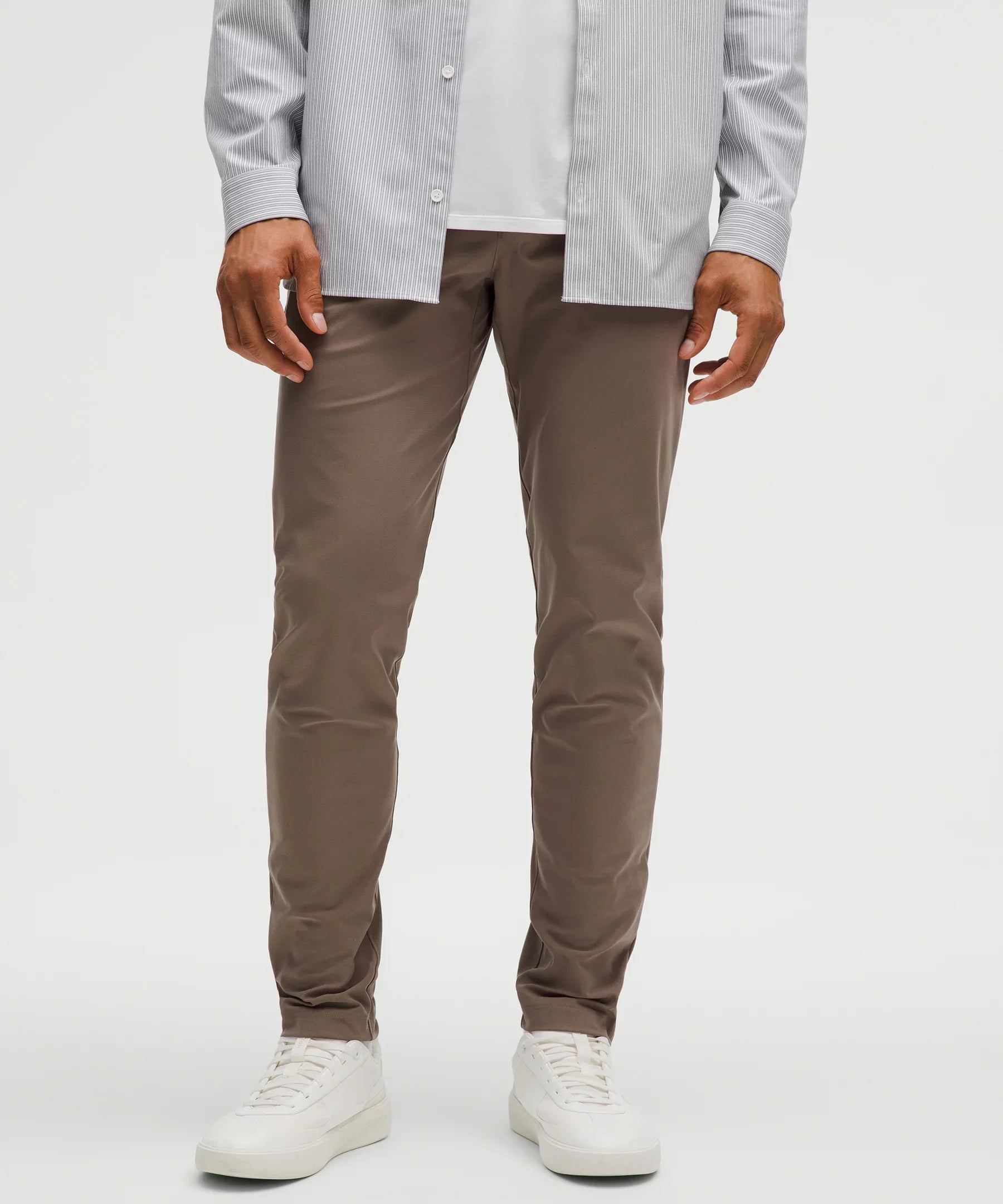 Pantalón de corte ajustado