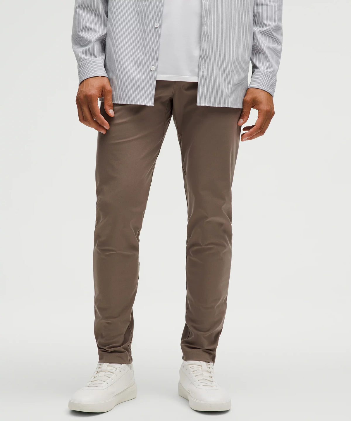 Pantalón de corte ajustado