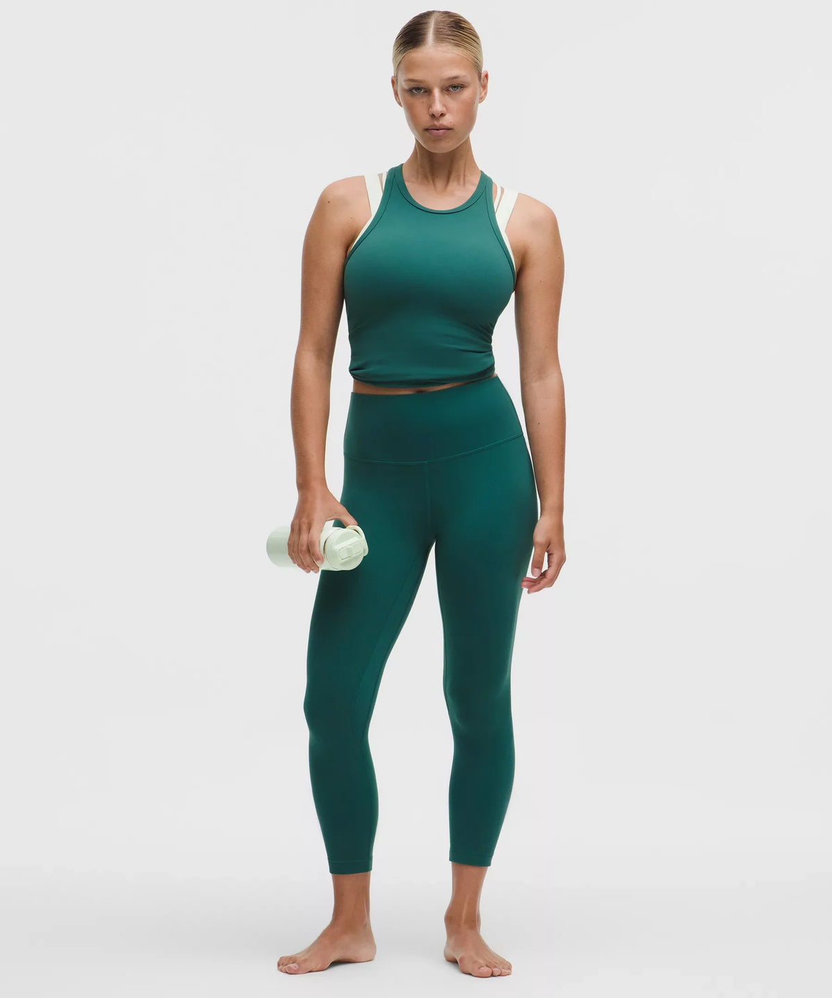 Pantalón de tiro alto