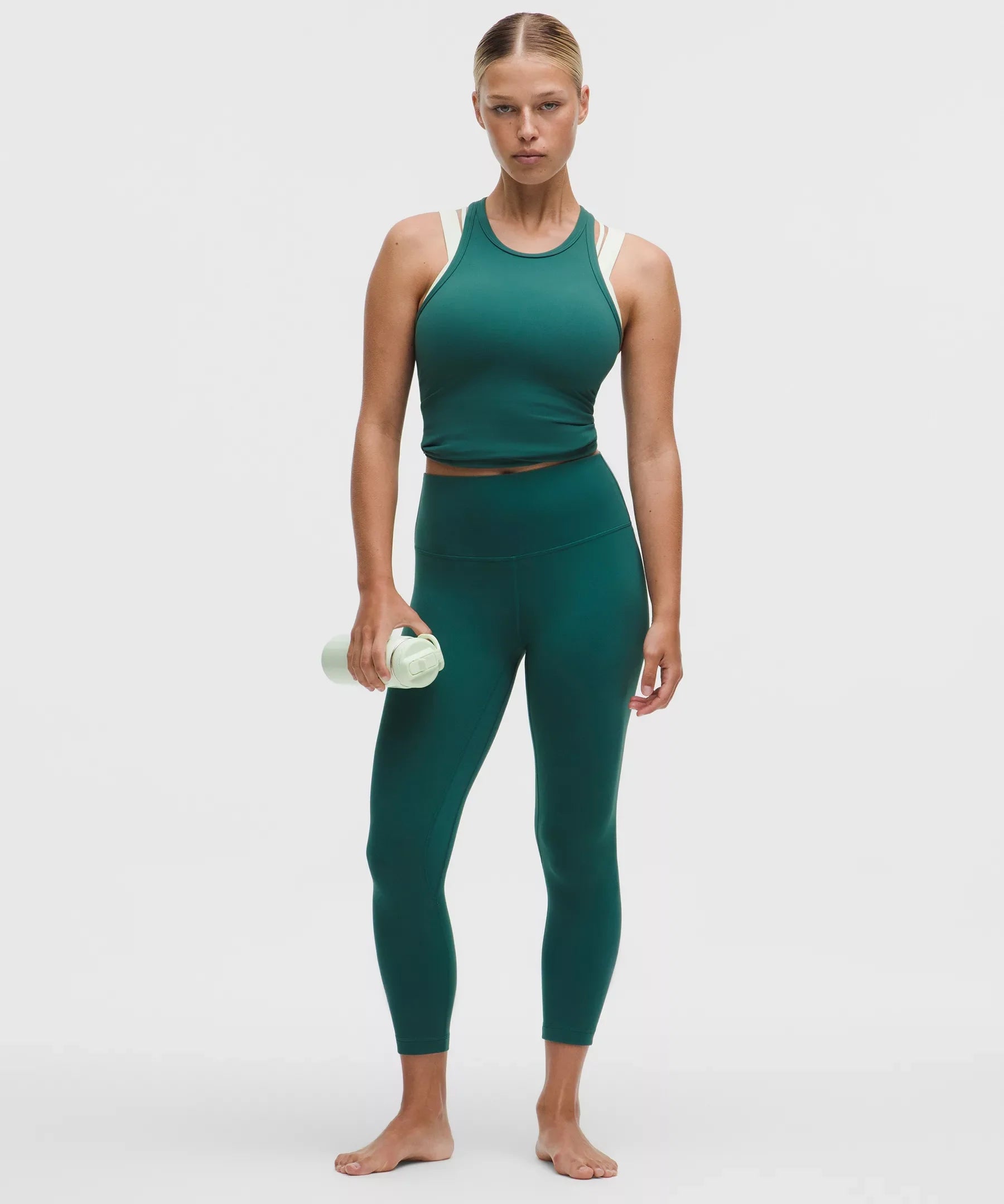 Pantalón de tiro alto