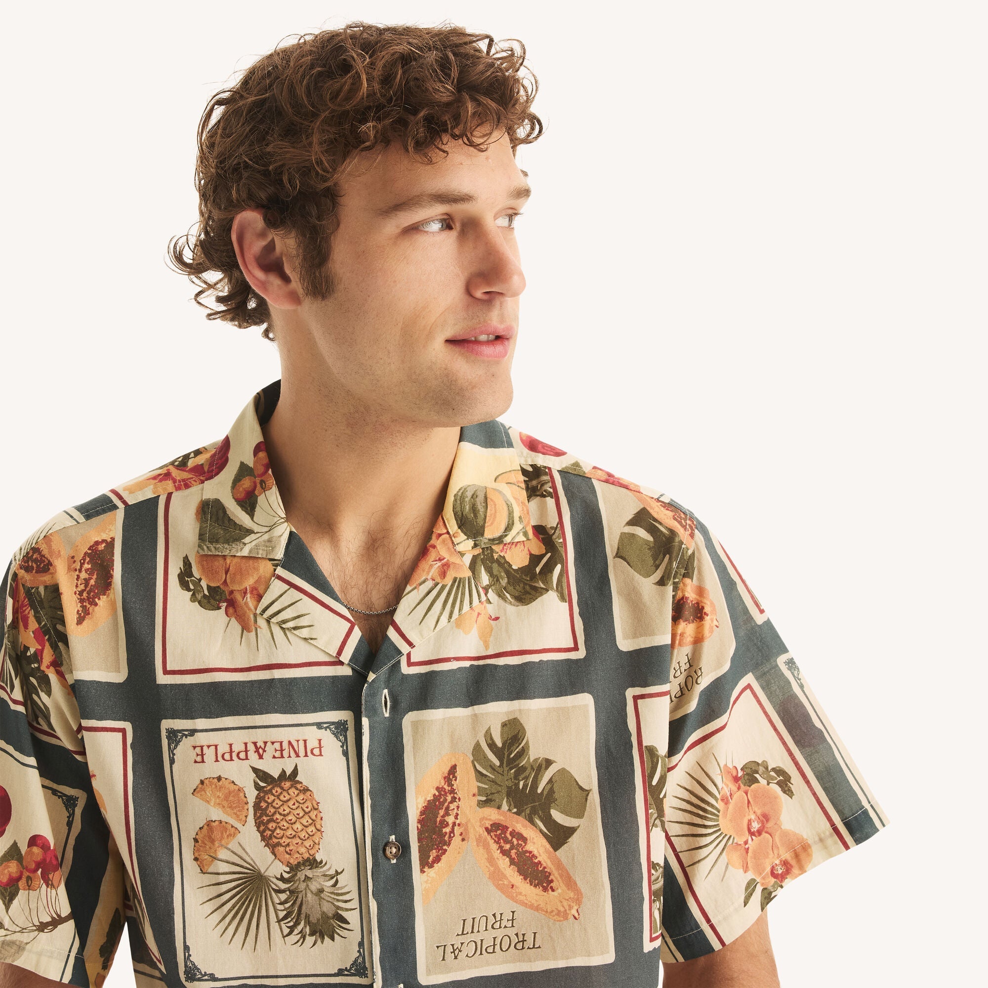 Camisa de hombre de manga corta con estampado